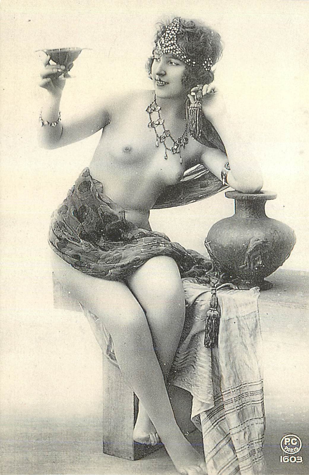 Nu orientalisant — Éditeur PC Paris, n° 1603