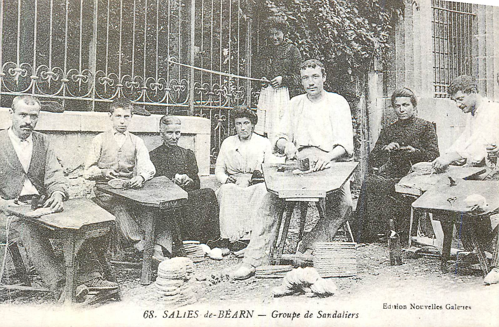 REPRO Salies de Bearn Groupe de Sandaliers