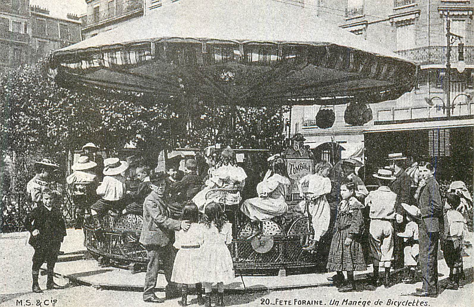 Fête Foraine. Un Manège de Bicyclettes — M.S. & Cie, n°20