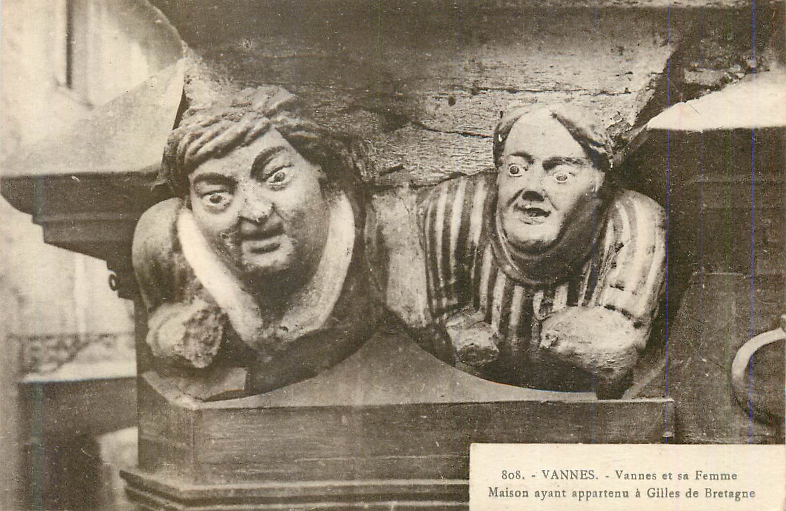 CPA Vannes Vannes et sa Femme Maison ayant Appartenu a Gilles de Bretagne