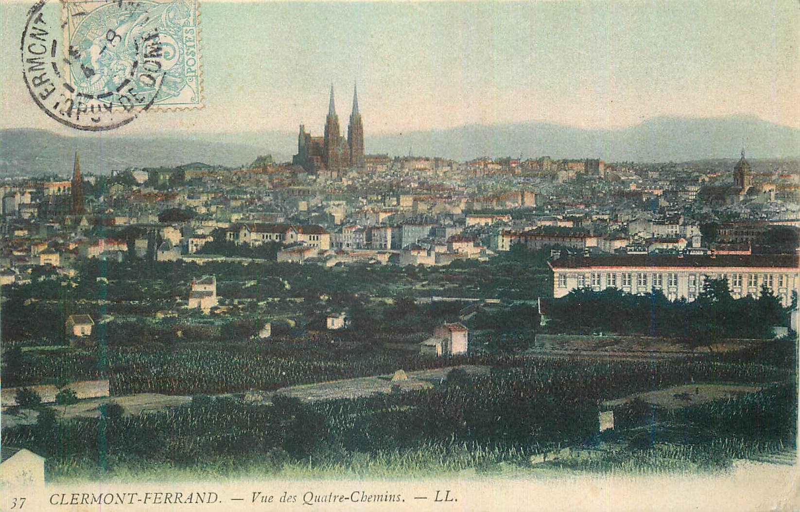 CPA Clermont Ferrand Vue des Quatre Chemins