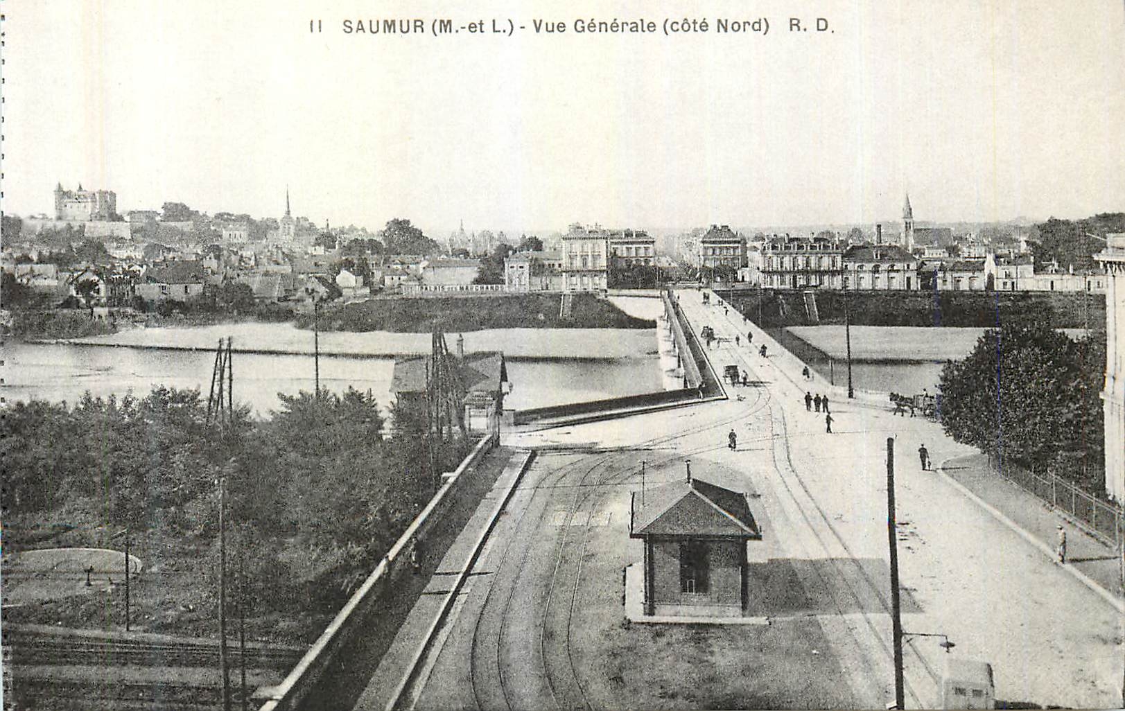 CPA Saumur (M et L) Vue Generale (Cote Nord)
