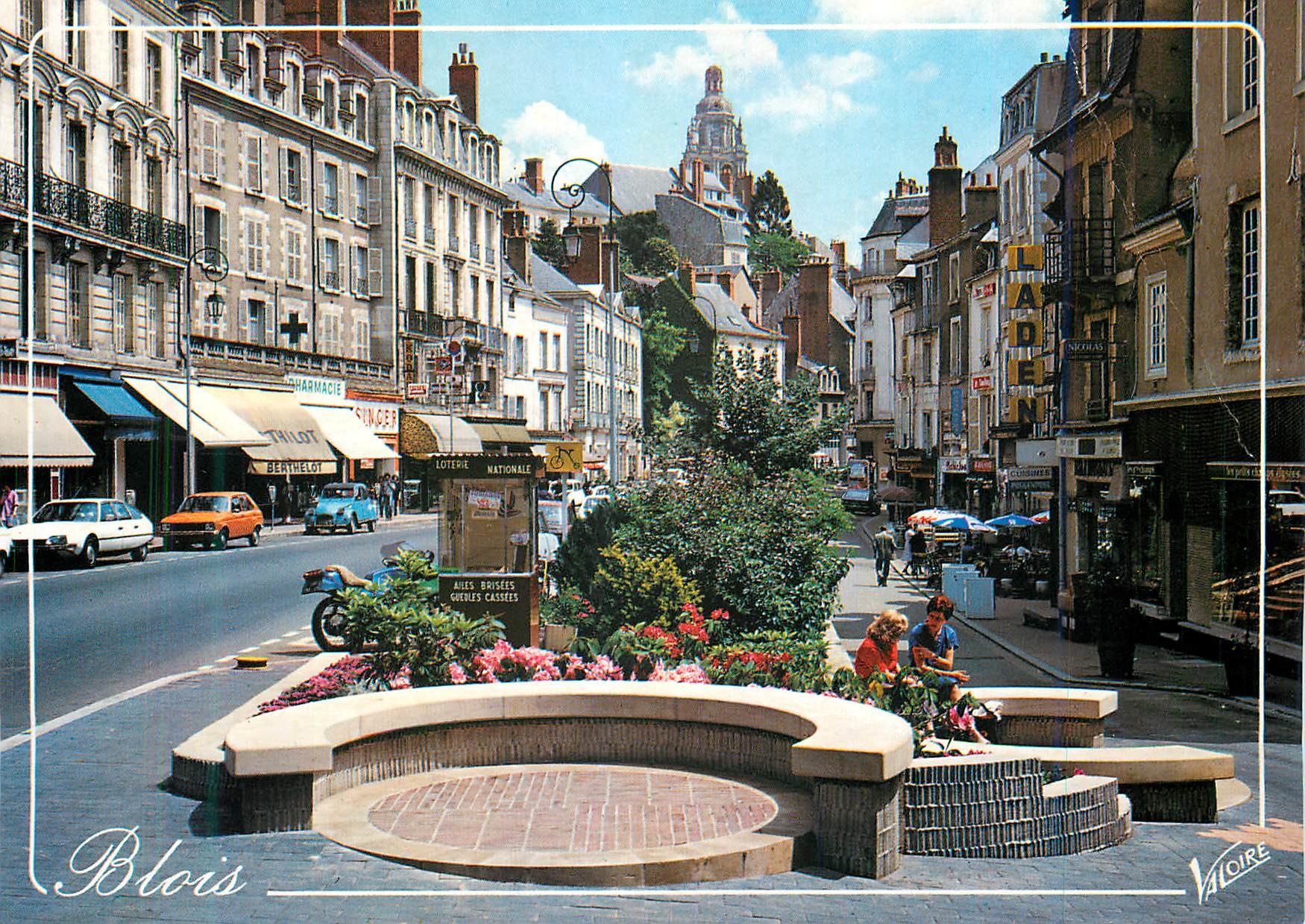 CPA Blois (Loir et Cher) la Rue Denis Papin