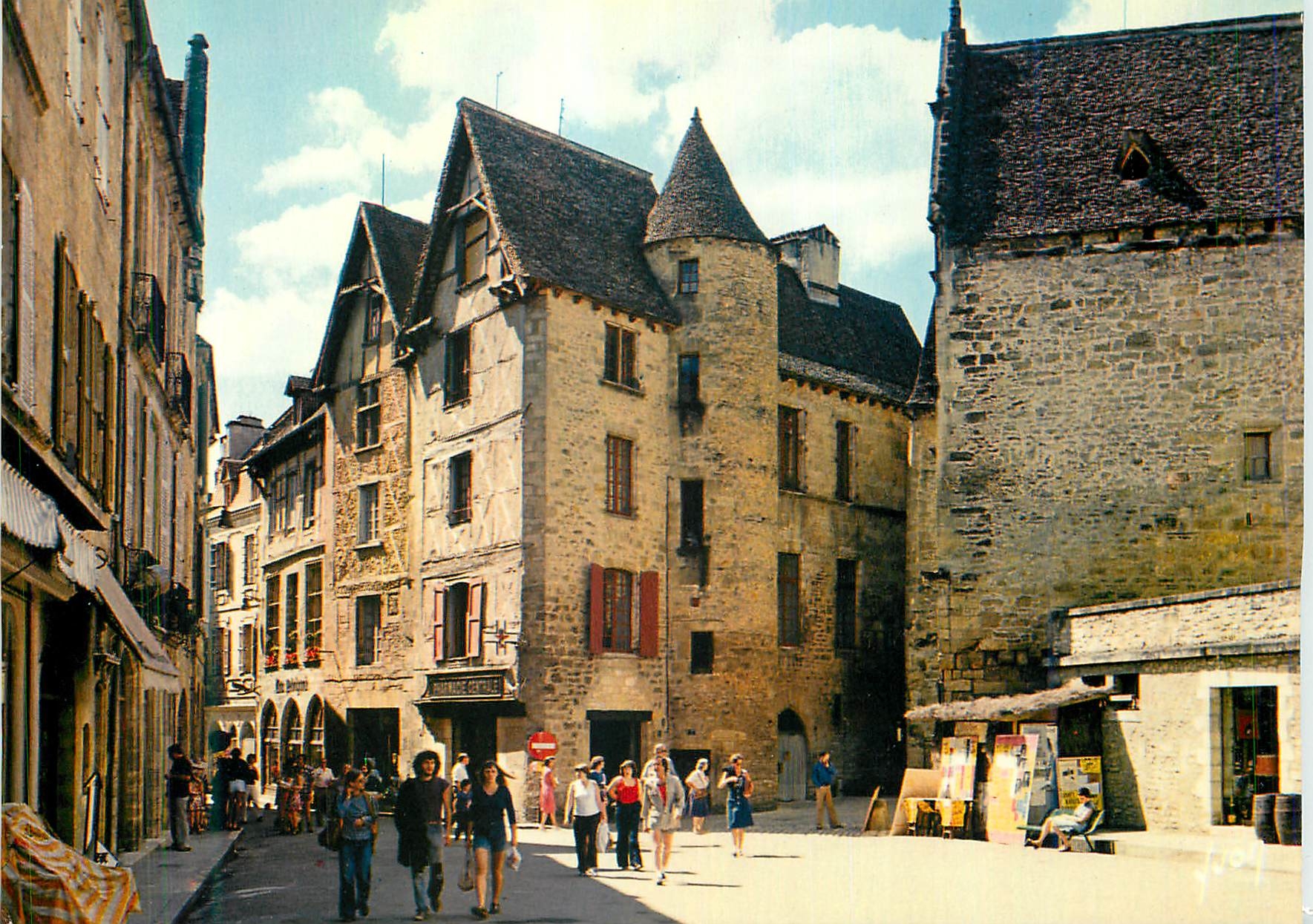 CPM Sarlat (Dordogne) en Perigord Pays des Truffes et des Chateaux Couleurs et Lumiere de France 