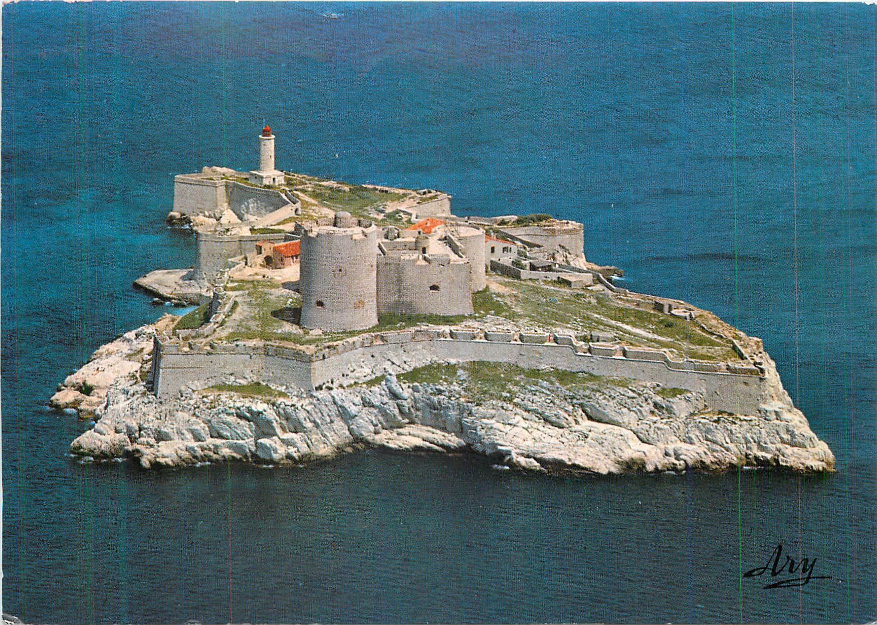 CPA Marseille Vue Aerienne sur le Chateau d'If