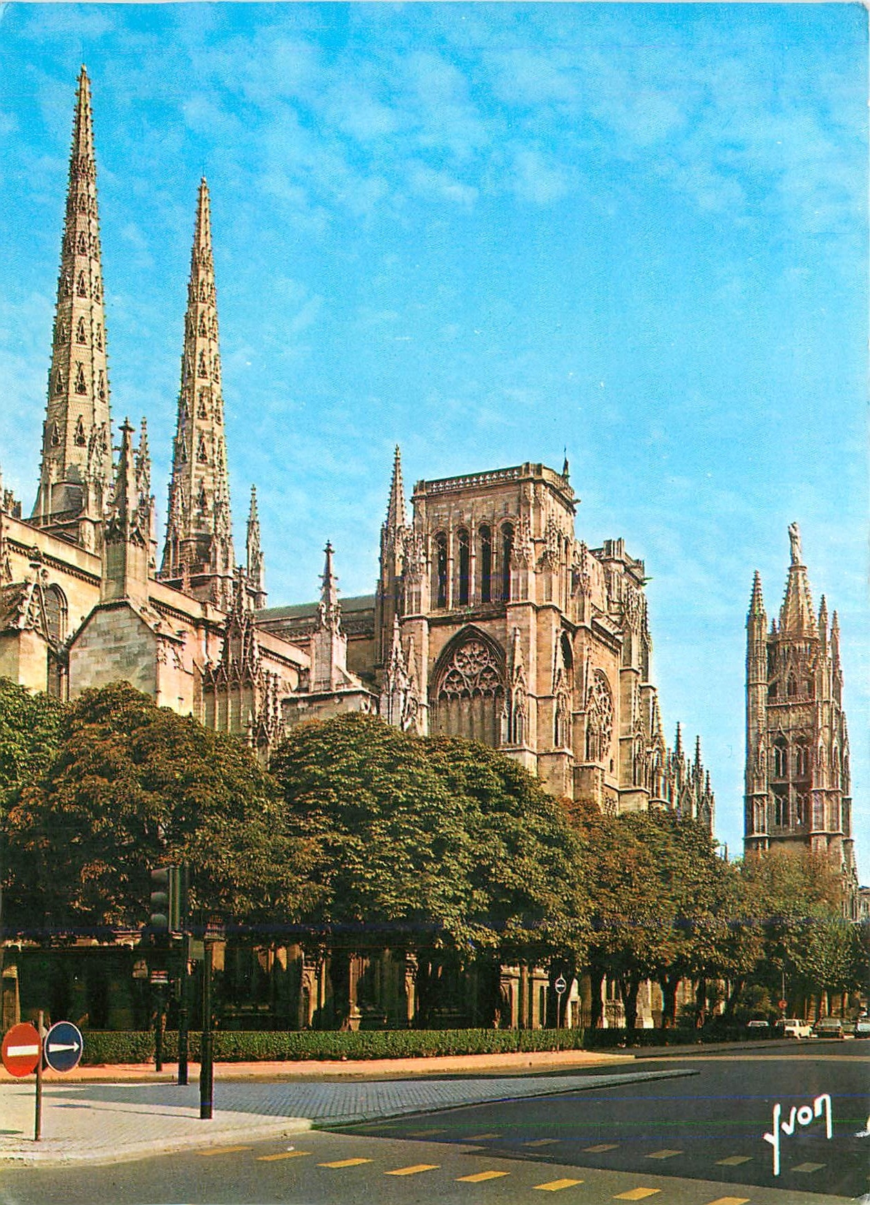 La Cathédrale Saint-André et la Tour Pey-Berland — Bordeaux — Éditions d'art Yvon