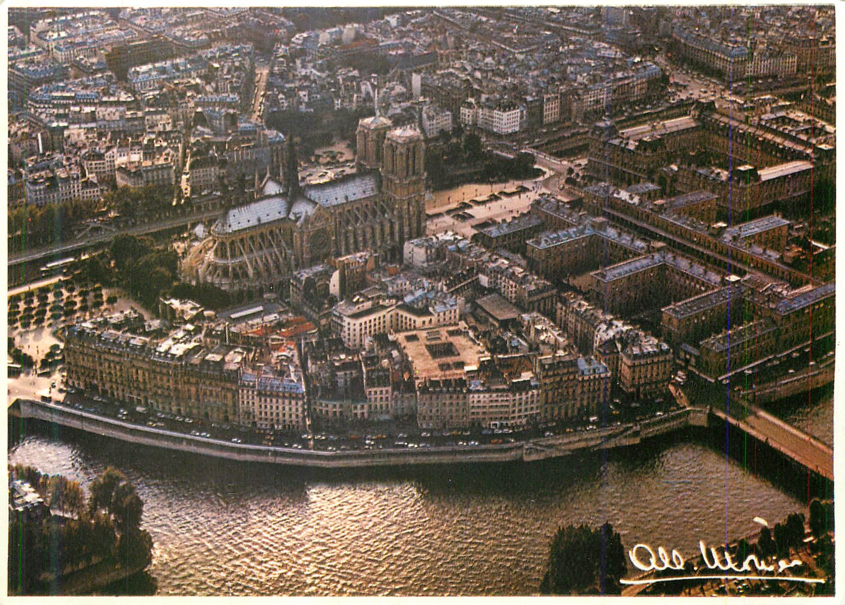 CPM Paris L'Ile de la Cite et Notre Dame