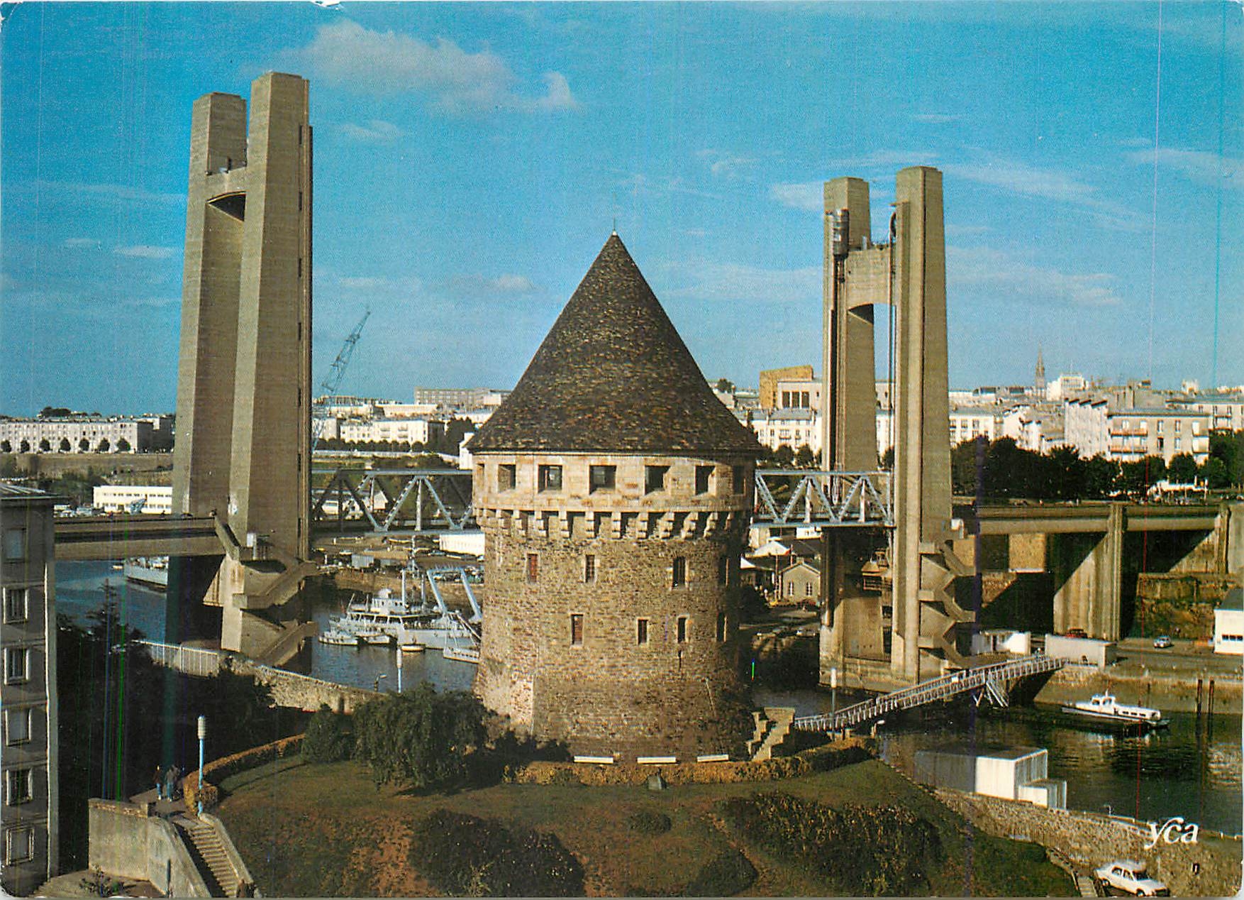 CPM Brest En Bretagne Grand Port de Guerre La Tour de la Motte Tanguy XIVe Siecle L Grand Pont