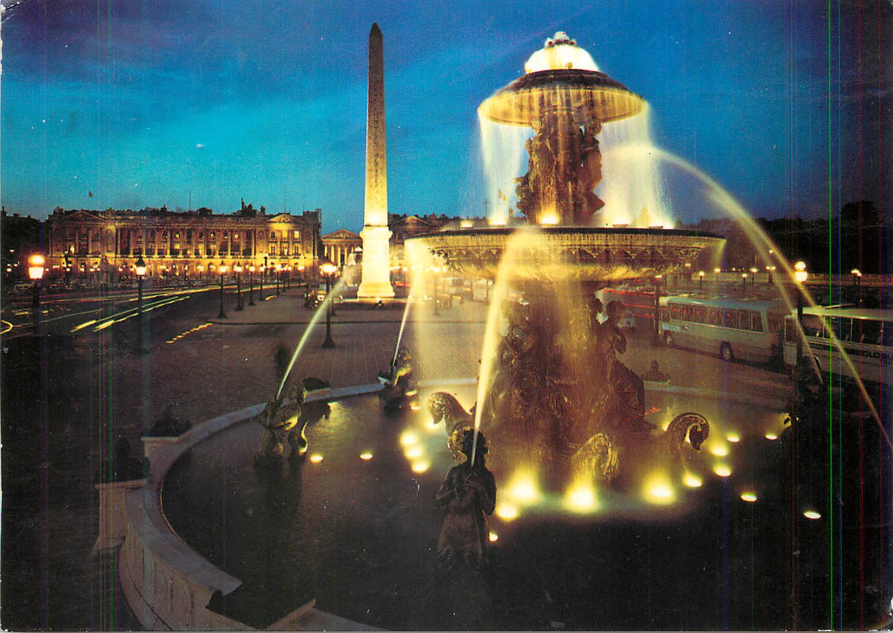 CPM Paris La Nuit La Place de la Concorde
