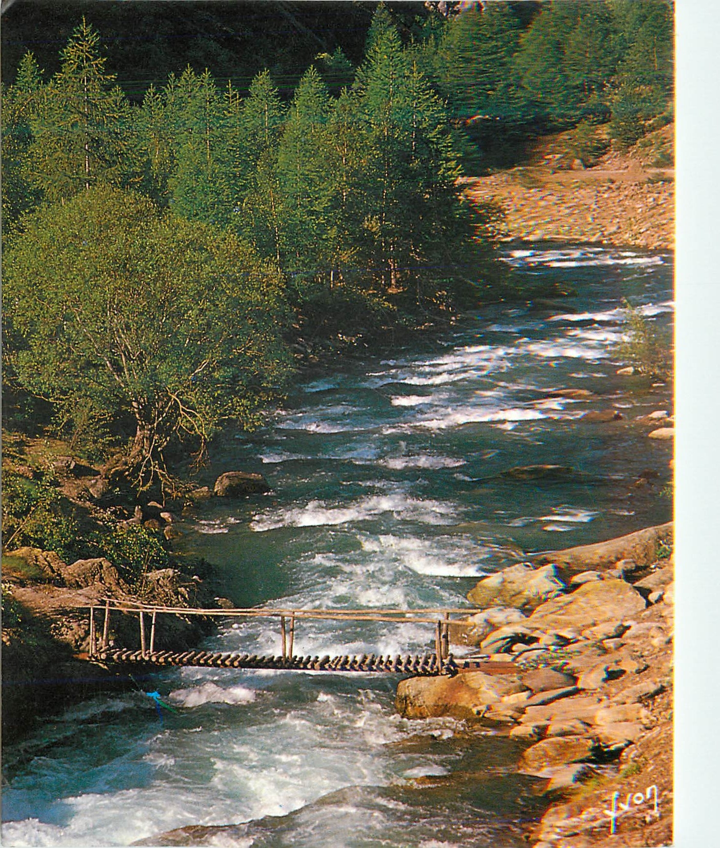CPM Couleurs et Lumiere de France Eaux Vives