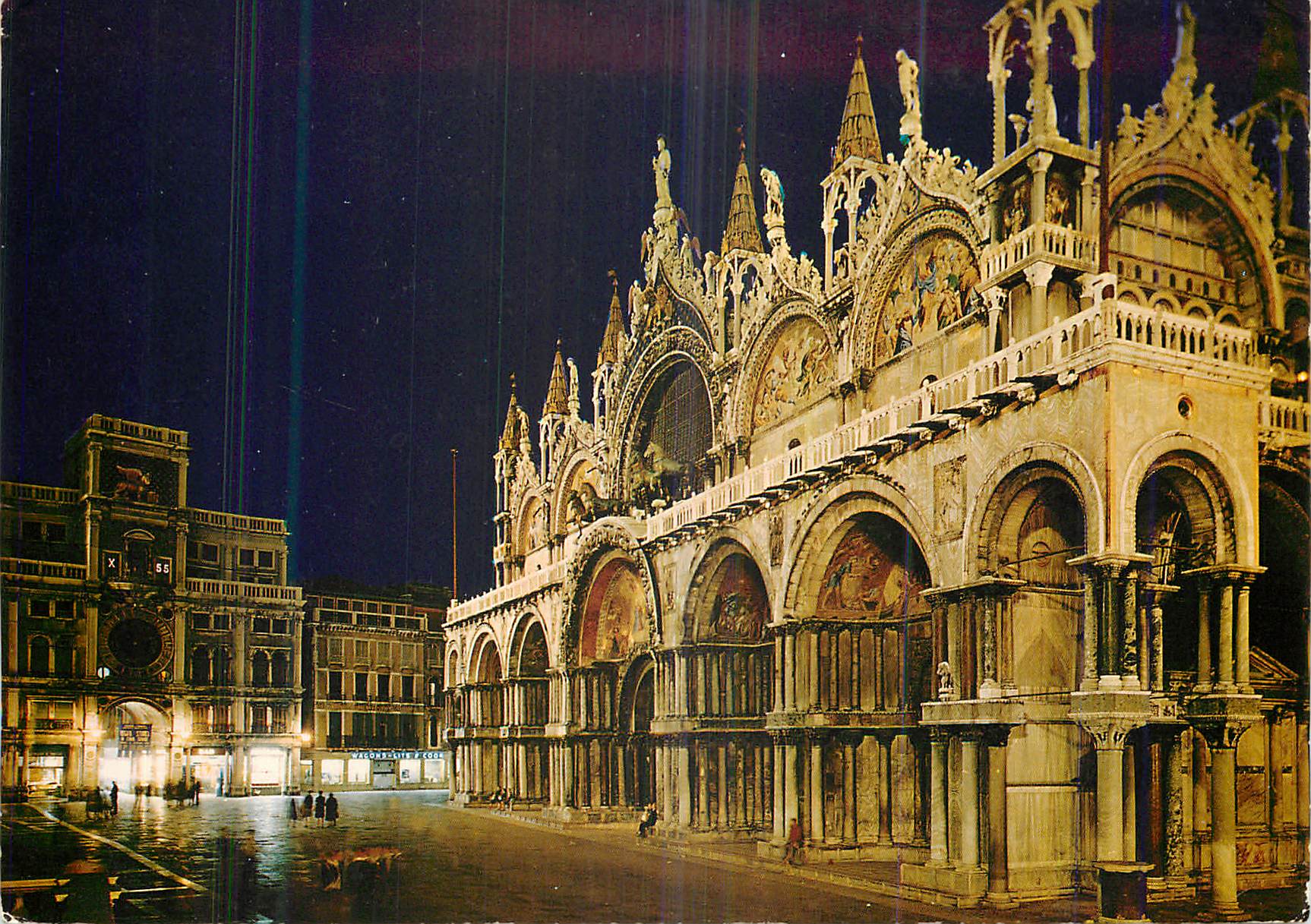 CPM Venezia Basilique de S Marc la Nuit