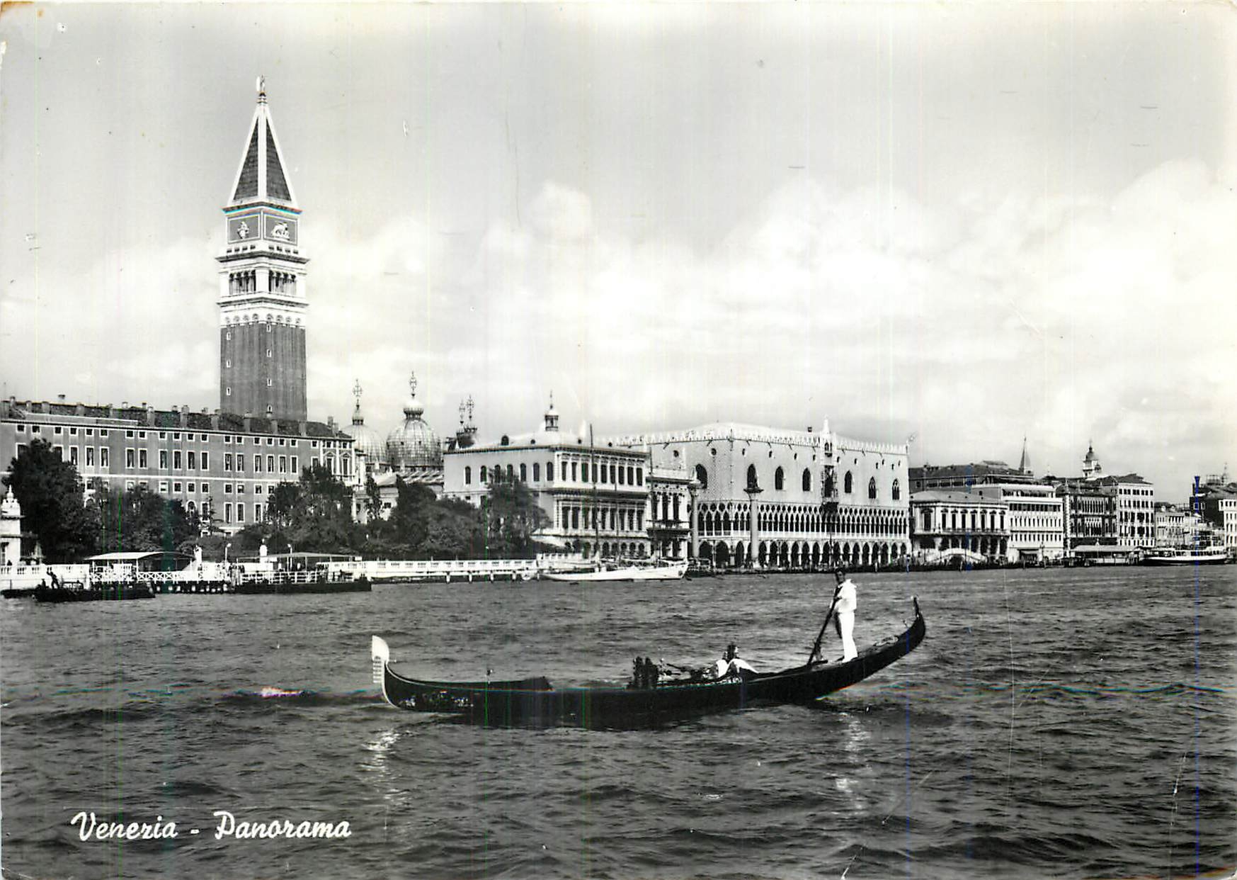 CPM Venezia Panorama Bateau