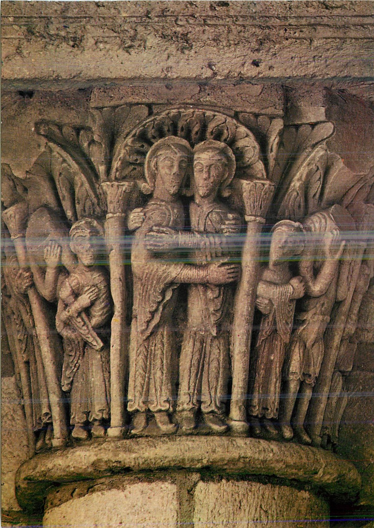 Basilique de Saint-Benoît-sur-Loire — Chapiteau de la Tour-Porche : la Visitation — Éditions GAUD