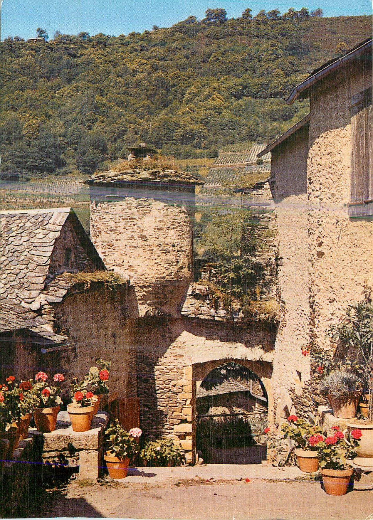 CPM Porte et Echauguette du XIIeme Siecle