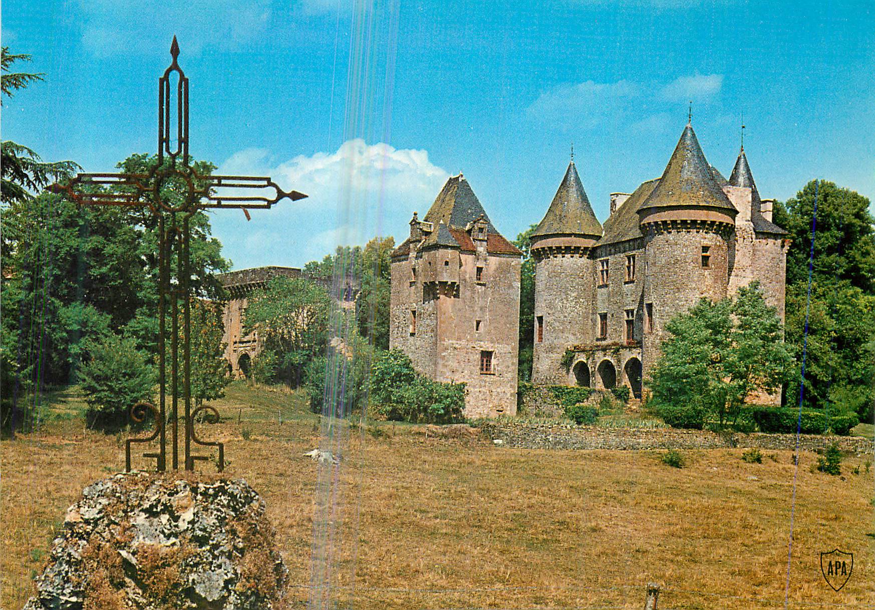 CPM Cazals (Lot) Le Chateau de Montcera