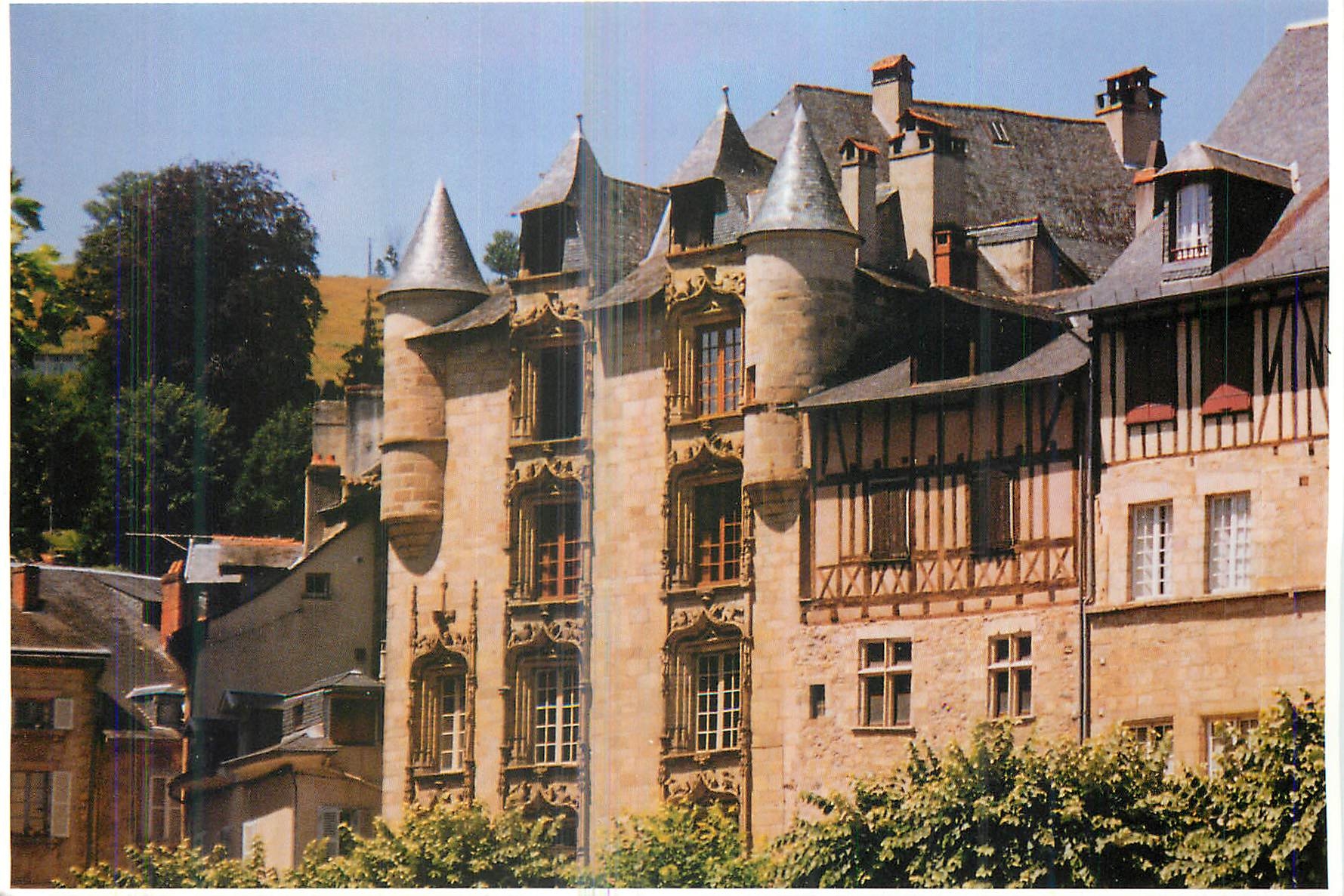 CPM La Correze Le Pays Vert Tulle la tres Belle facade de la Maison Loyac (XVIe)