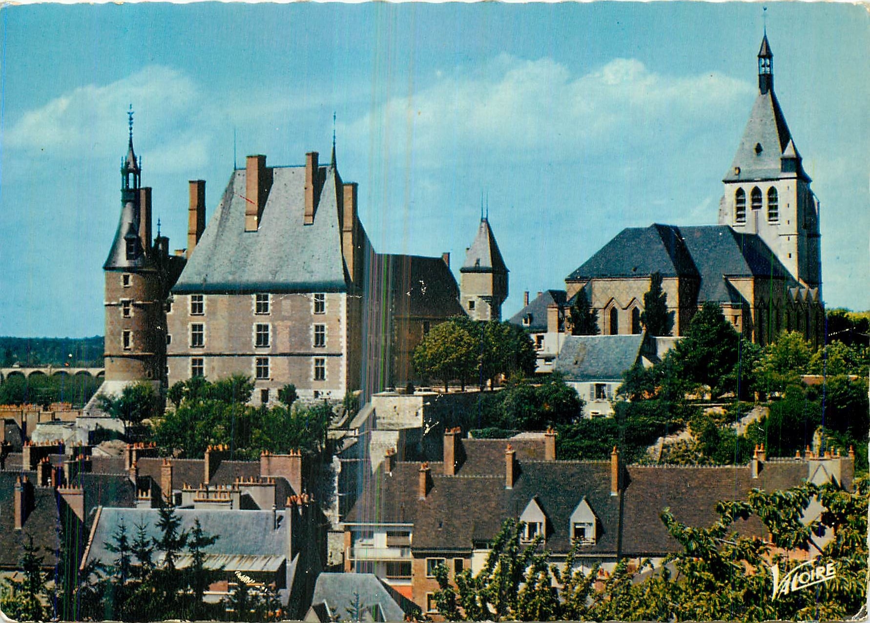 CPM Gien (Loiret) Les Merveilles du Val de Loire Le Chateau du XVe Siecle
