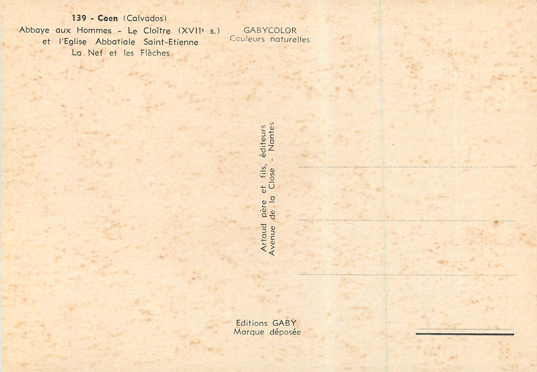 Caen (Calvados) — Abbaye aux Hommes, le cloître et l'église abbatiale Saint-Étienne, la nef et les flèches — Gaby — Verso