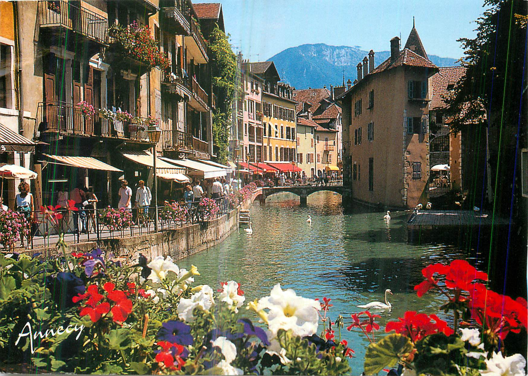 Annecy — Regard sur le vieux Annecy et le Canal du Thiou — Editions REVALP - Albertville