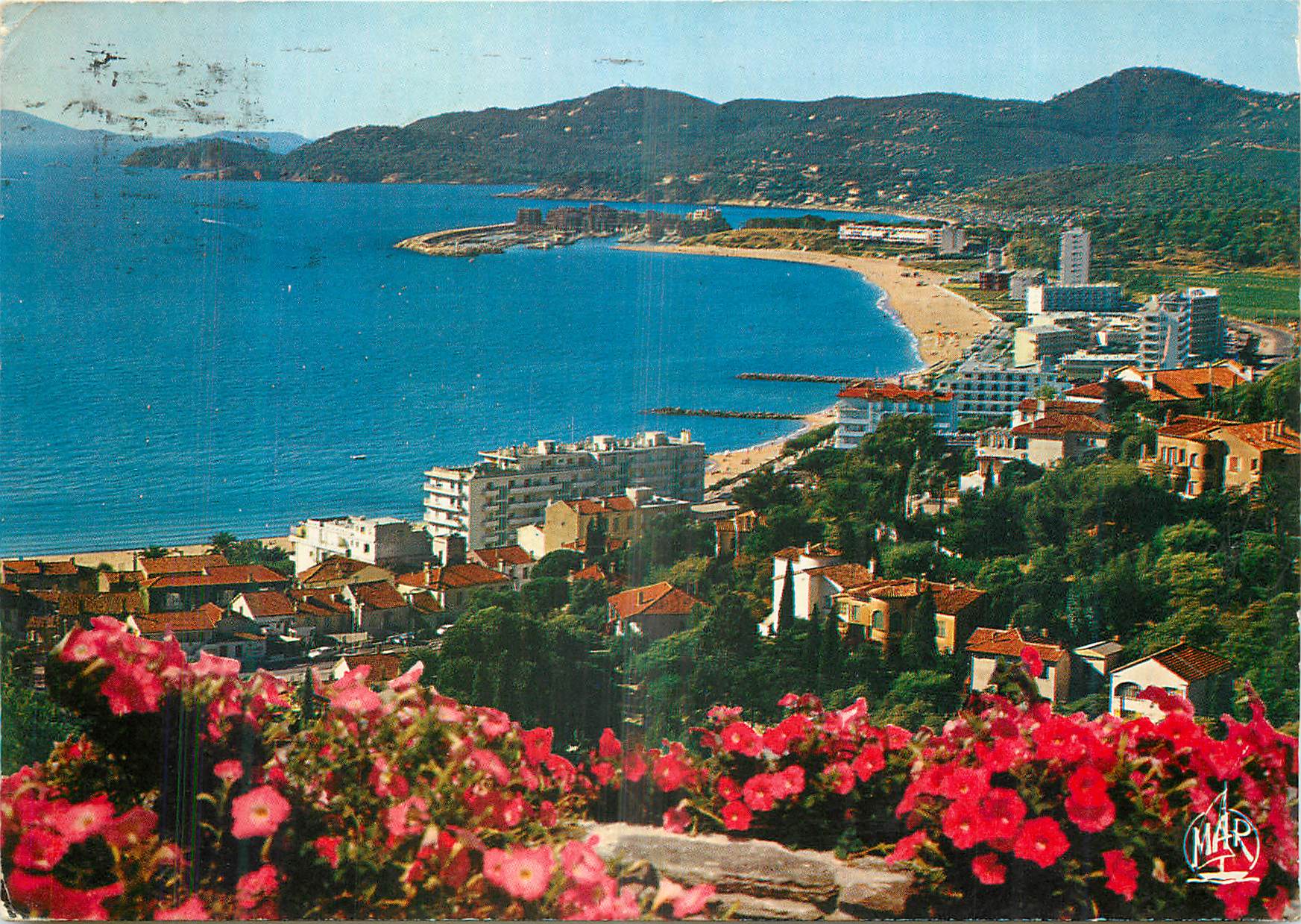 CPM Le Lavandou (Var) Vue Generale la Cote d'Azur