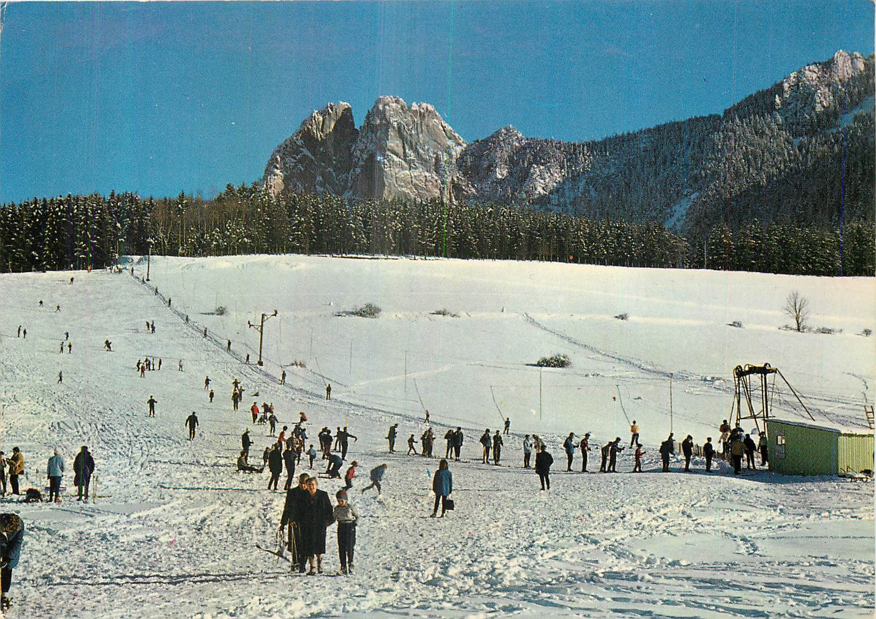Saint-Nizier-du-Moucherotte — Ansicht der Alpen in natürlichen Farben — Ektachrome-Edition