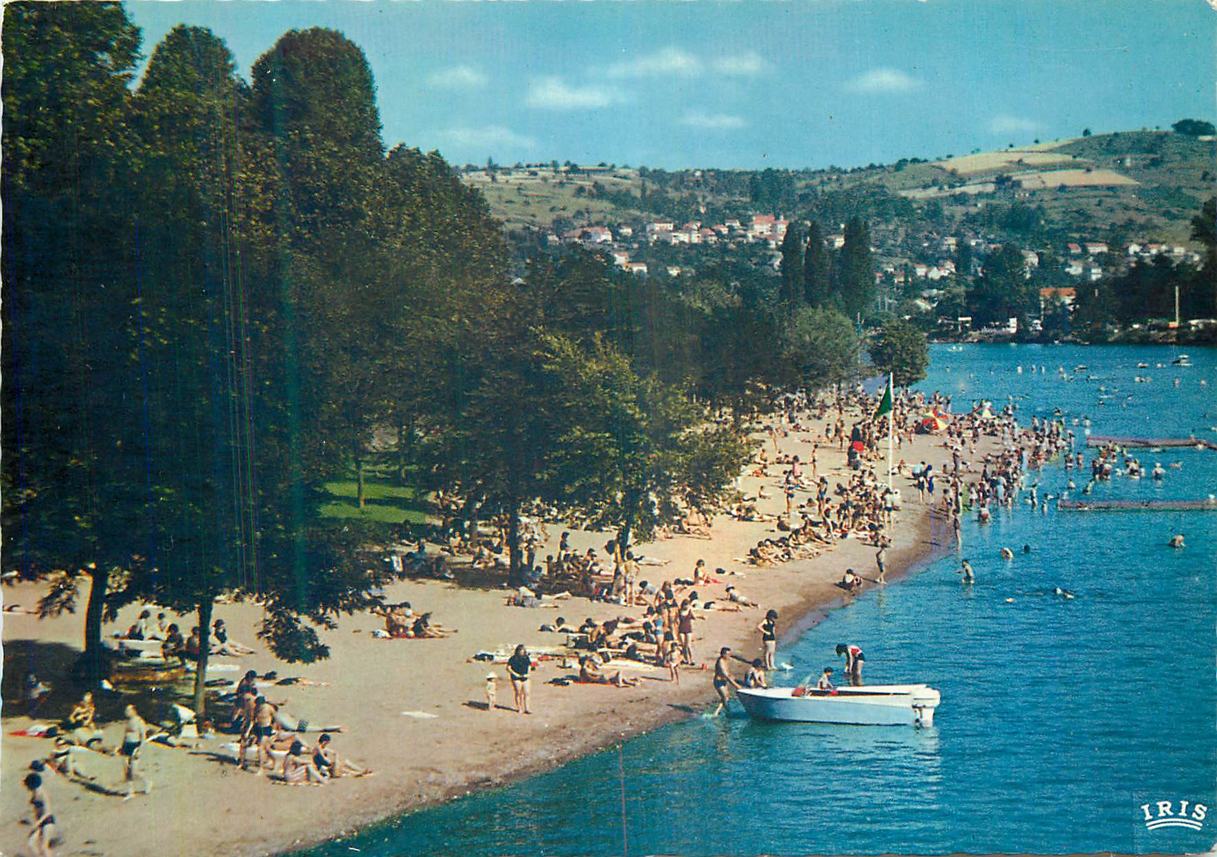 CPM Vichy L'allier La plage
