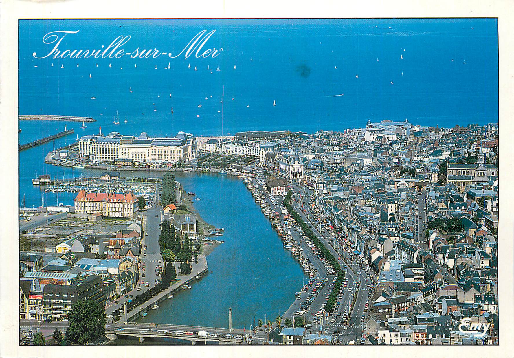 CPM En Normandie Trouville sur mer (Calvados)