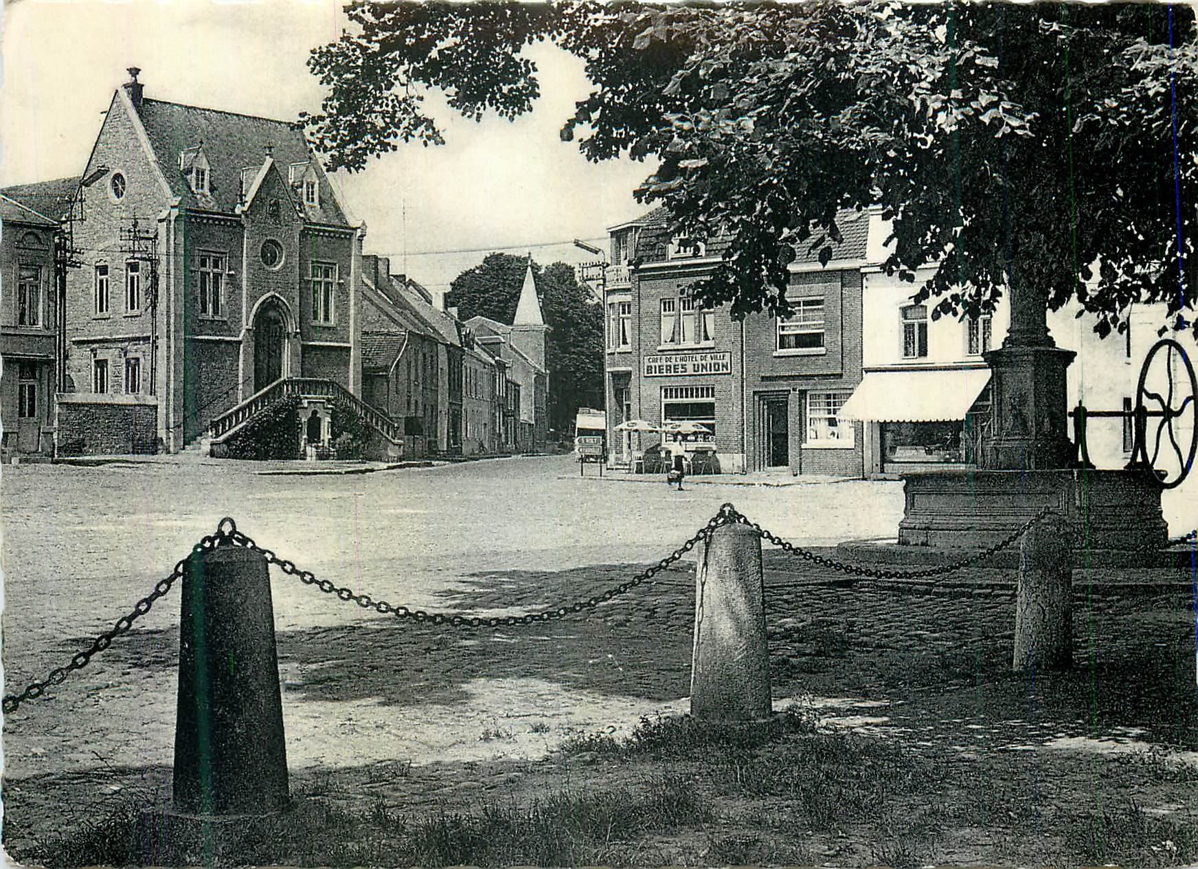 CPM MariemBourg Ancienne ville forte que Marie de Hongrie soeur de Charles Quint fil construire en 1952