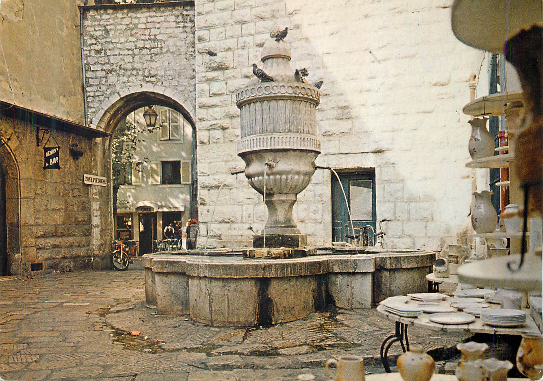CPM Vence La fontaine du Peyra