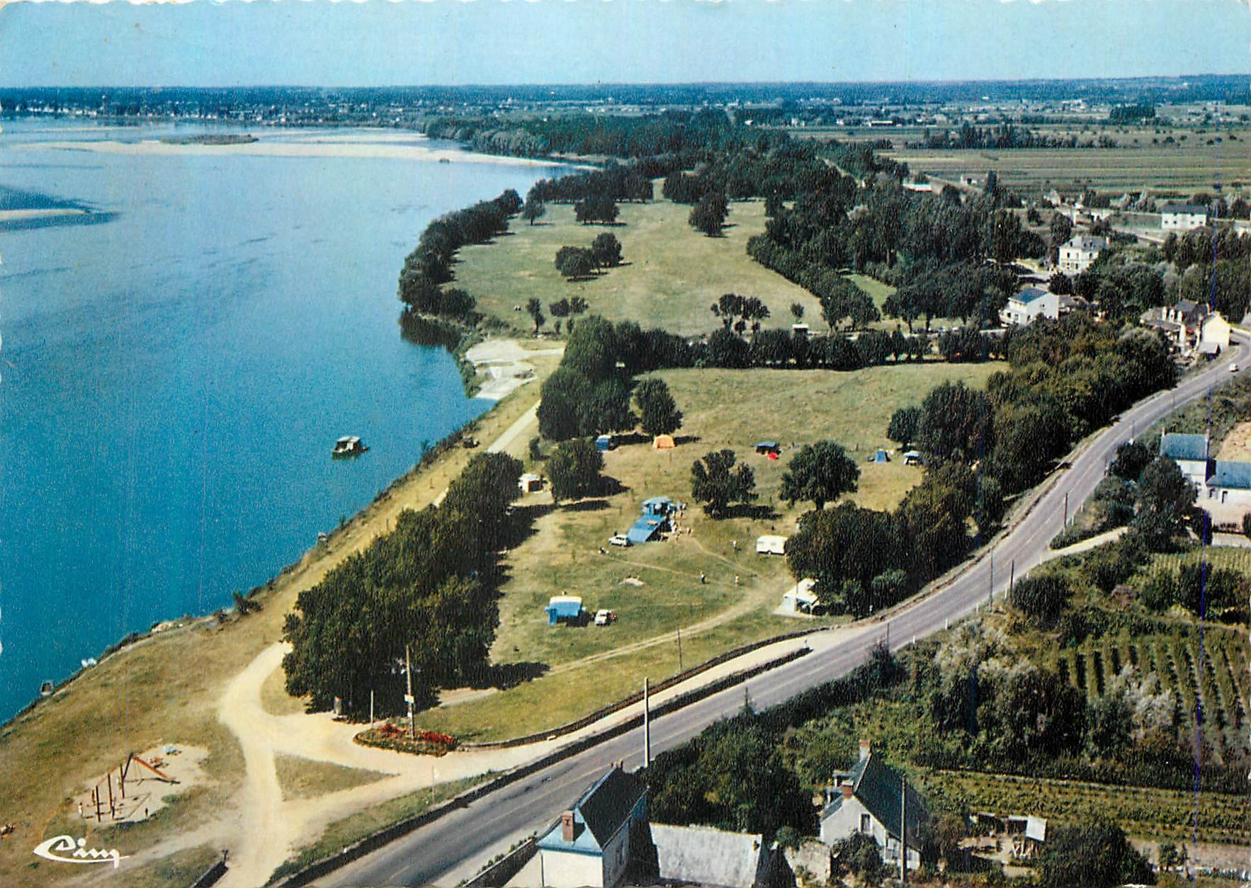CPM La Menitre Vue aerienne Le Camping et la Loire
