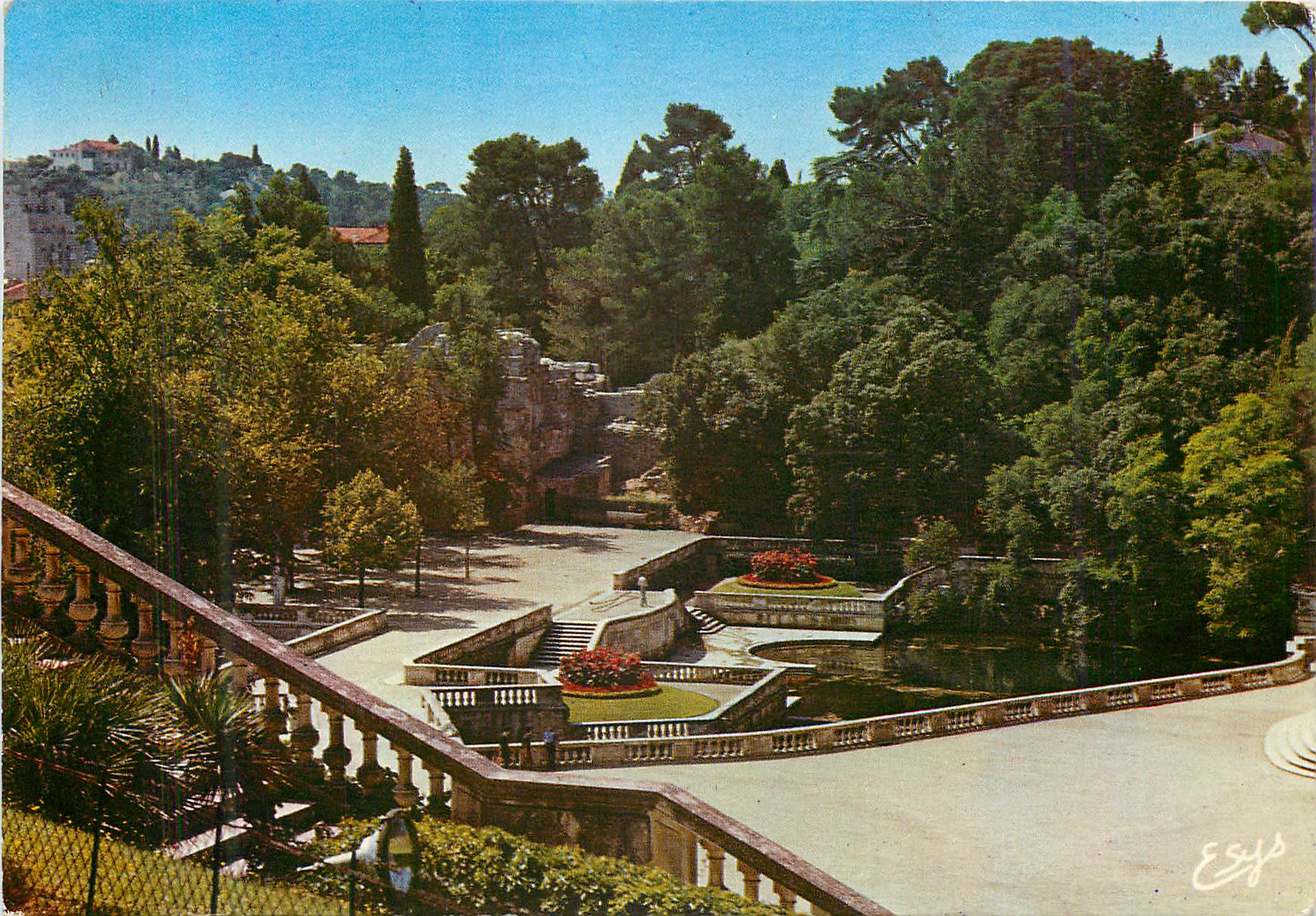 CPM Nimes (Gard)Les Jardins de la Fontaine