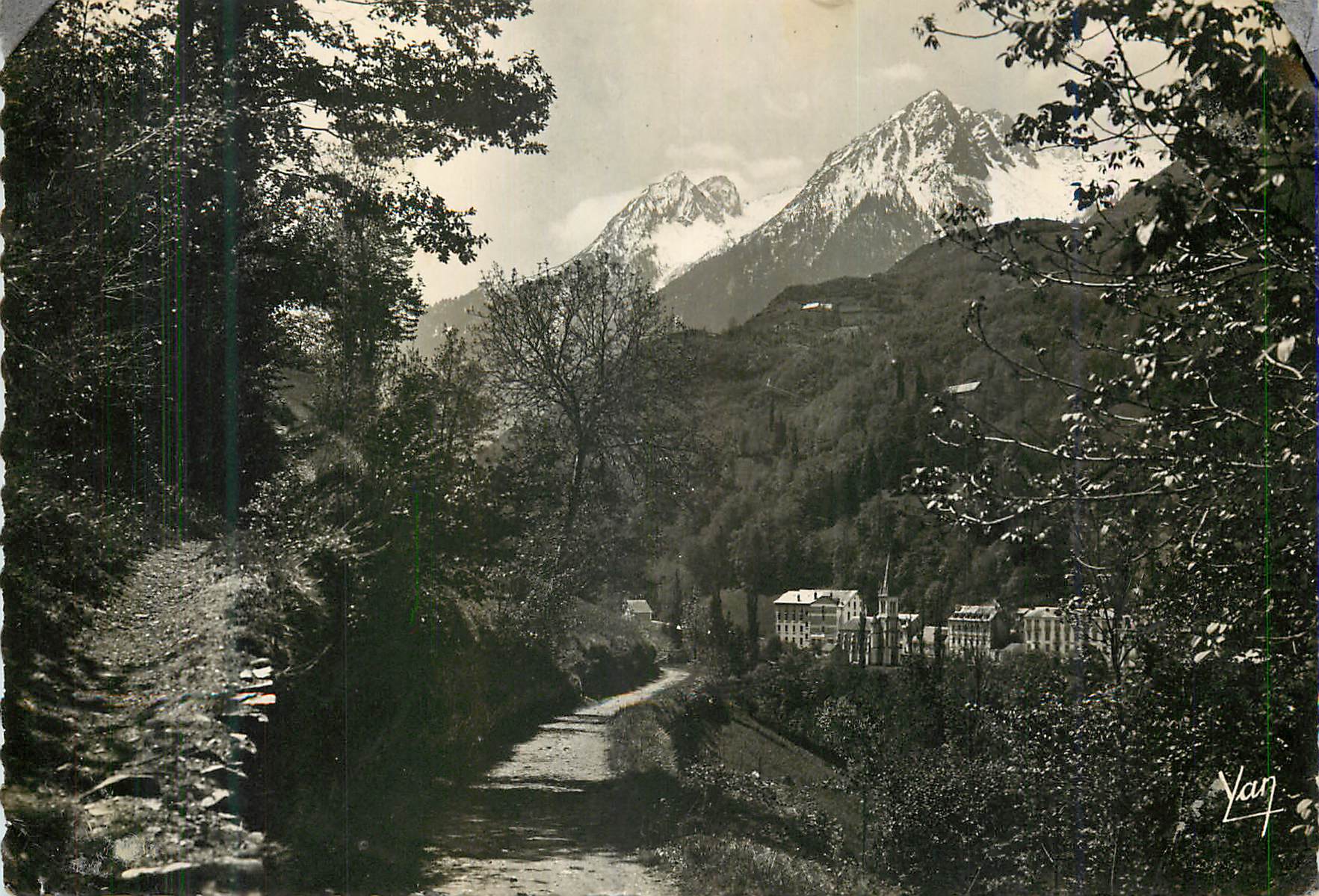 CPM Saint Sauveur les Bains Le Chemin de Solferino