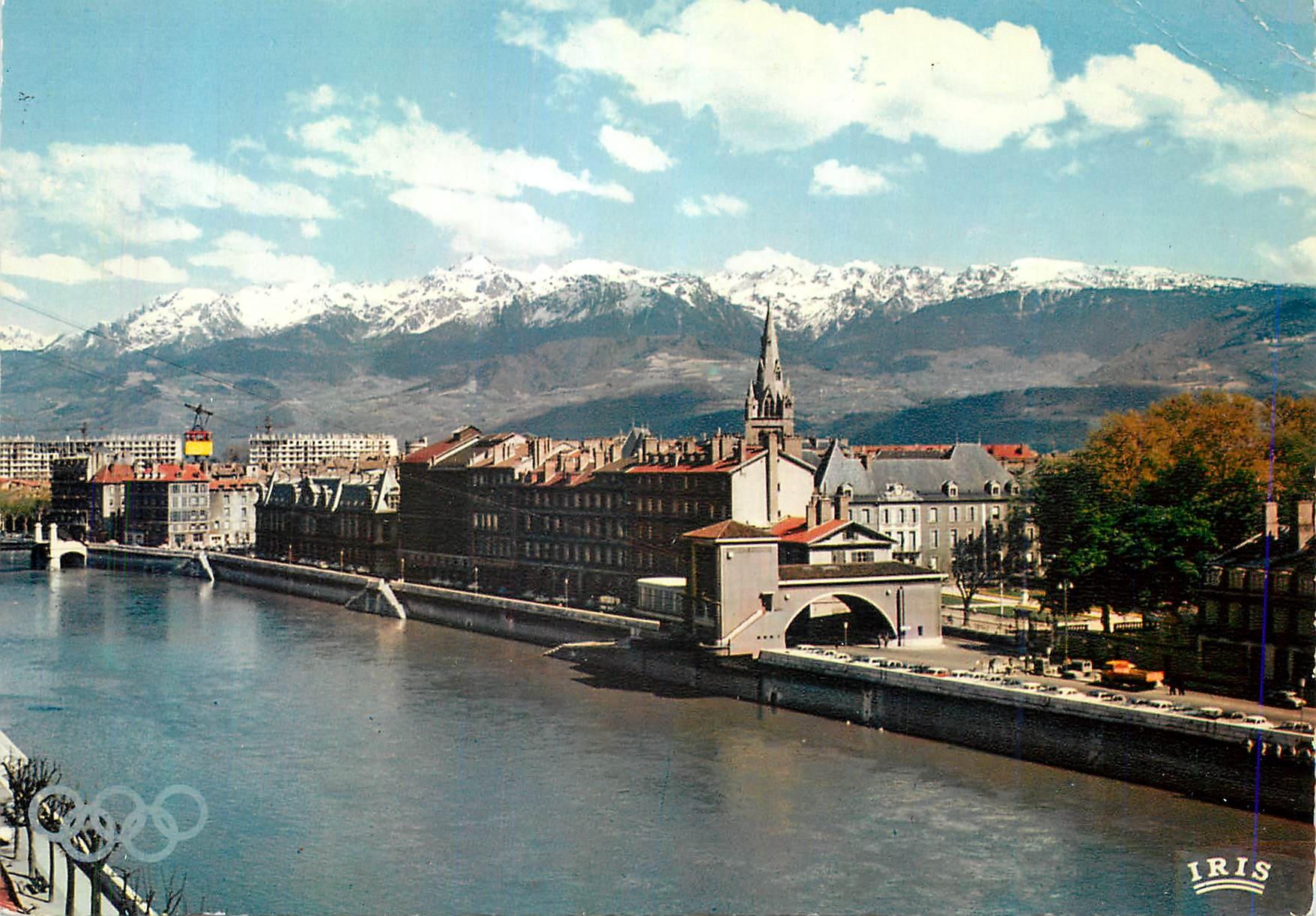 Grenoble — Ville olympique — Vue générale — Éditions Hachette