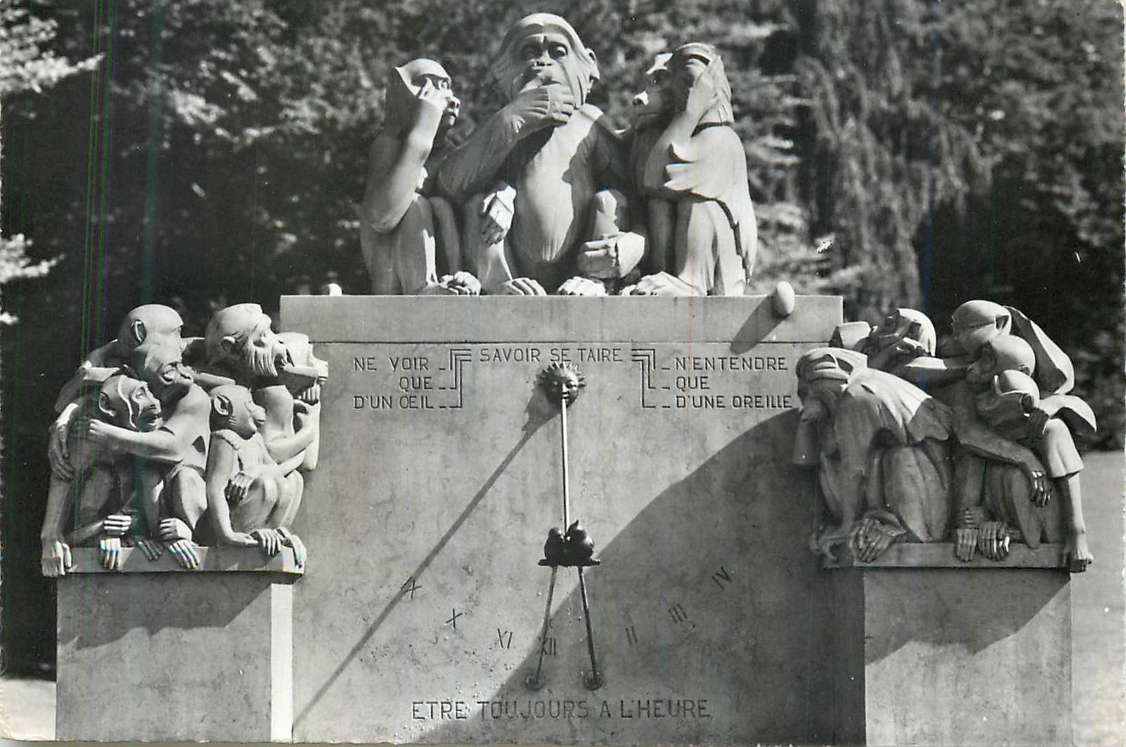 CPM Ouchy Lausanne La Fontaine aux Signes
