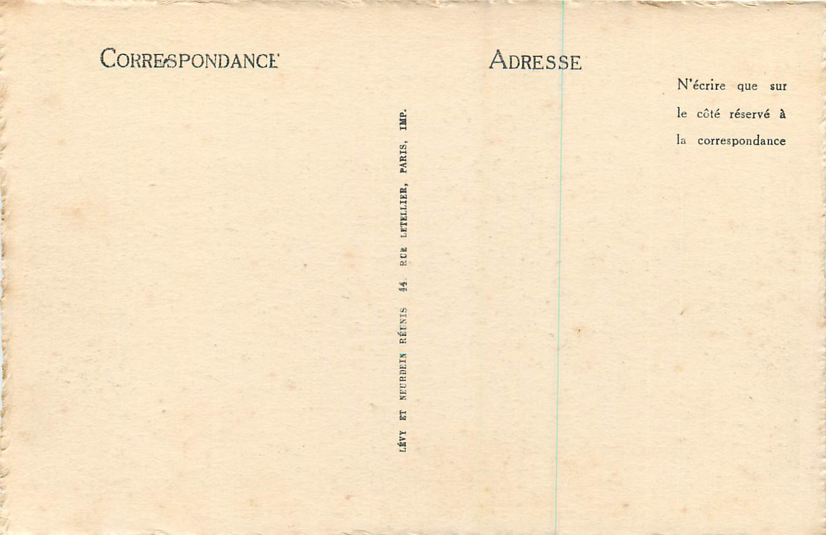 CPA Vichy Le Casion un Coin de la Terrasse — Verso