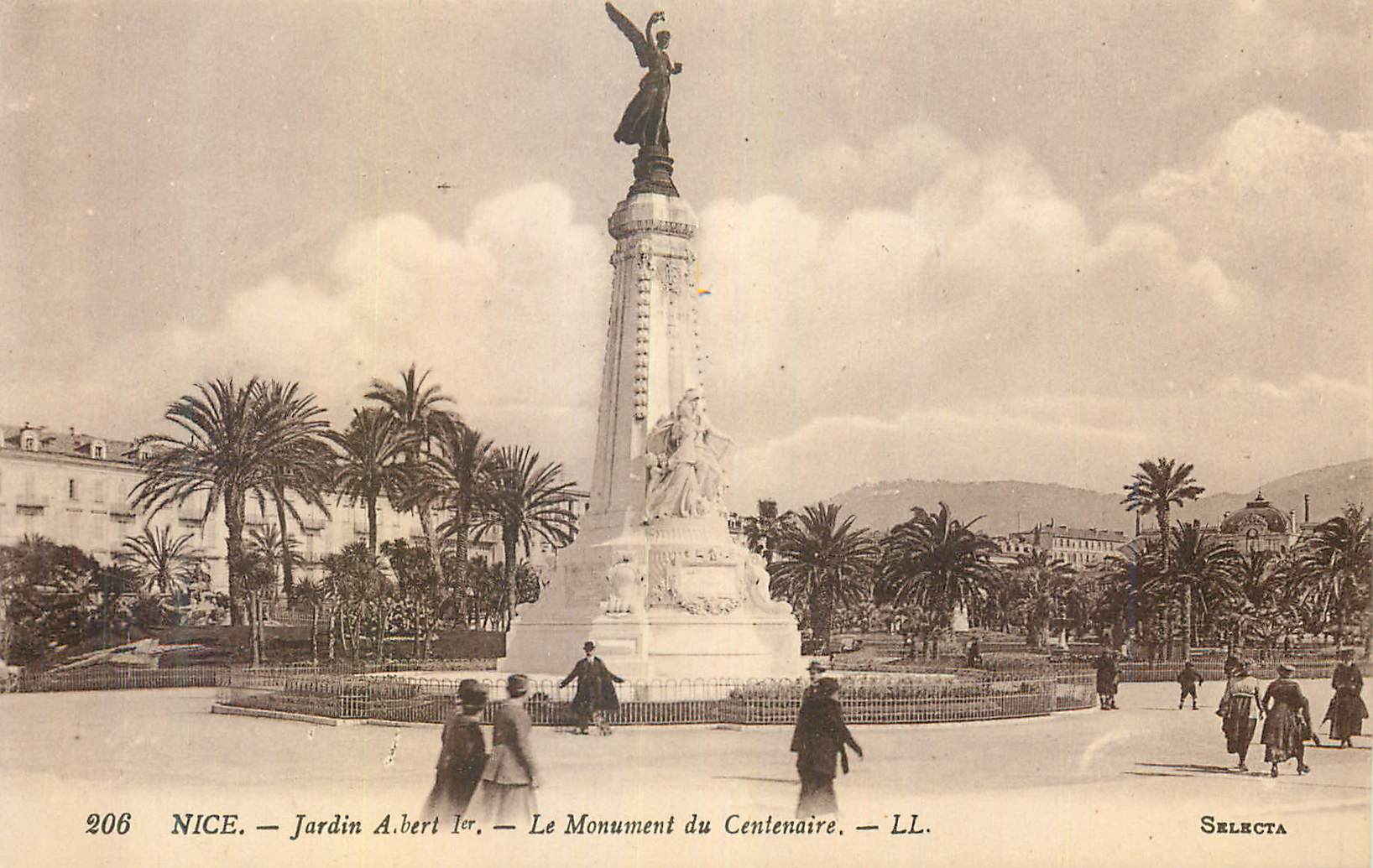 CPA Nice Jardin Albert 1er Le Monument du Centenaire