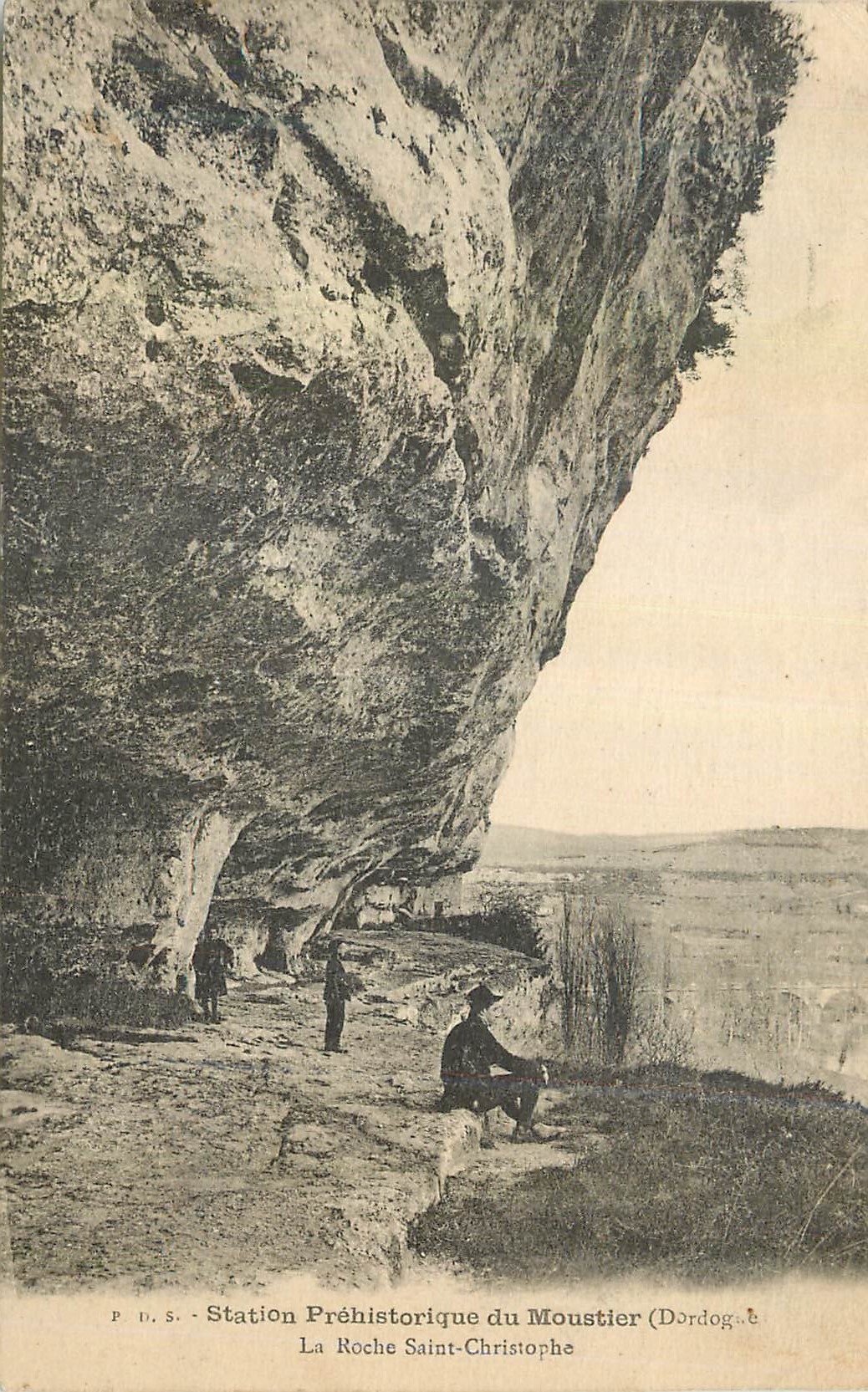 CPA Station Prehistorique du Moustier (Dordog)La Roche Saint Chirstophe