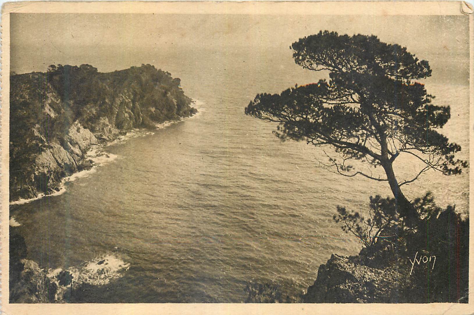 CPA La Douce France Cote d'Azur Les Iles Hyeptre