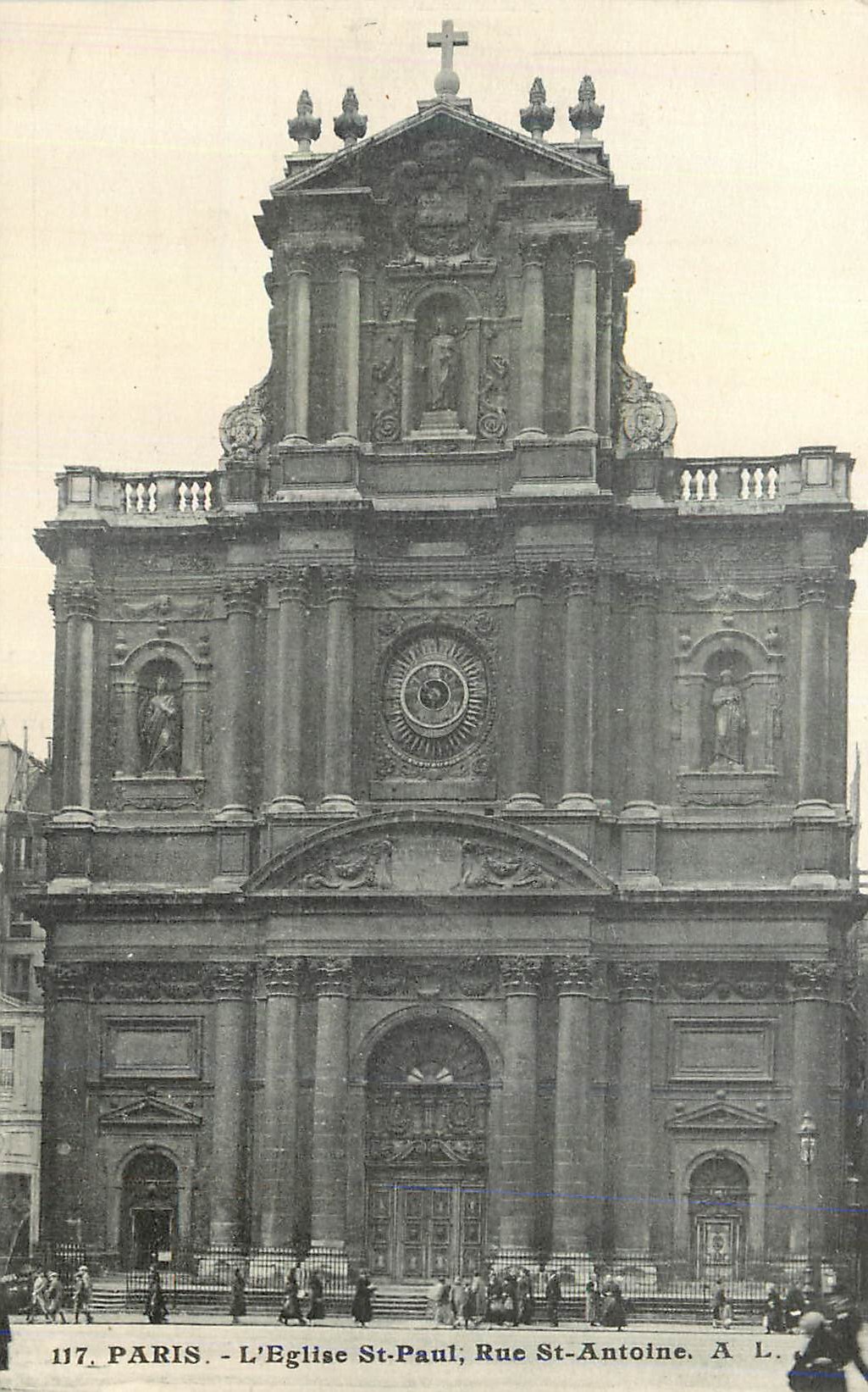 CPA Paris l'Eglise de Saint Paul Rue St Antoine