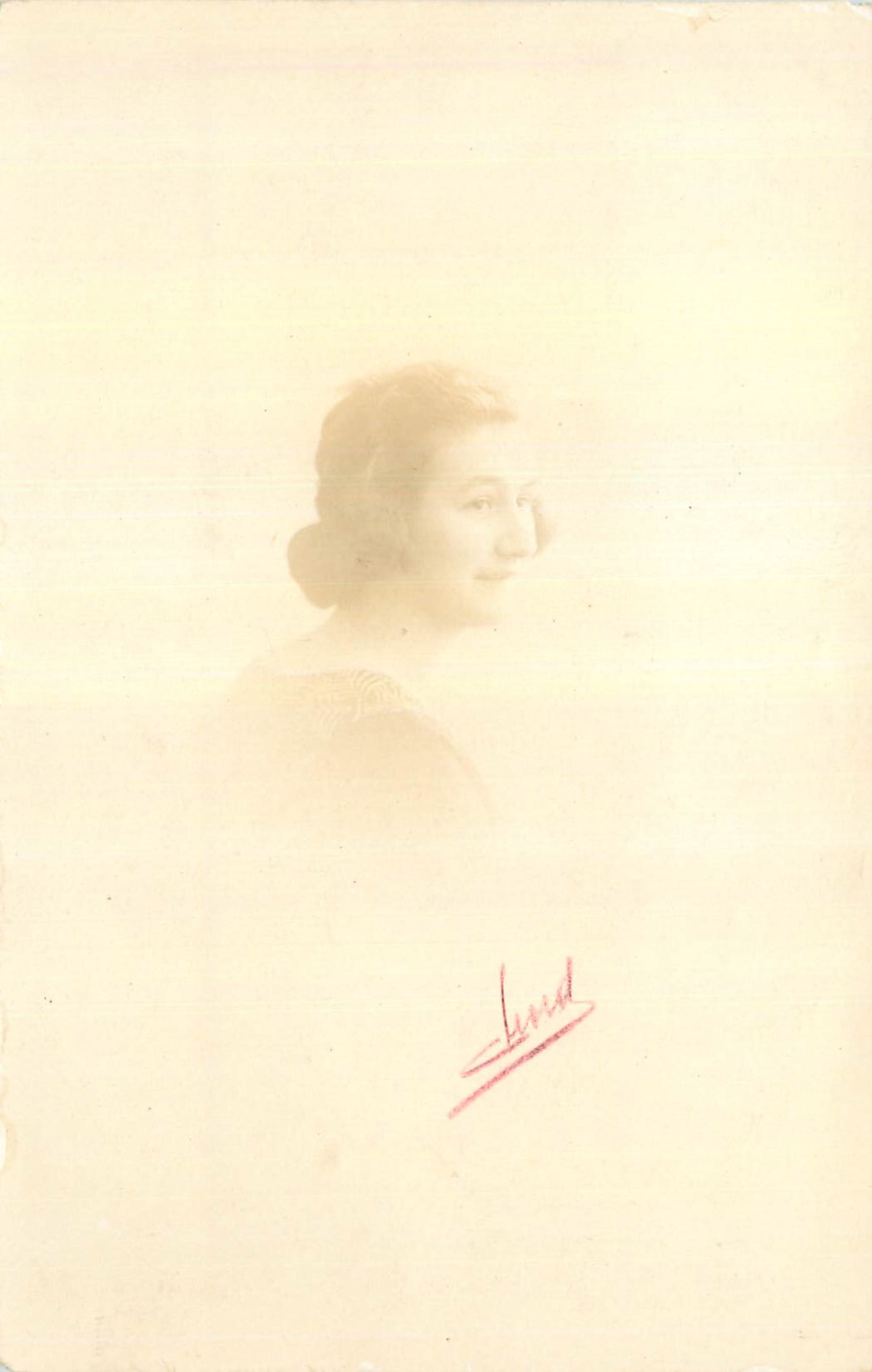 Portrait de femme — signature 'Lund' — éditeur inconnu