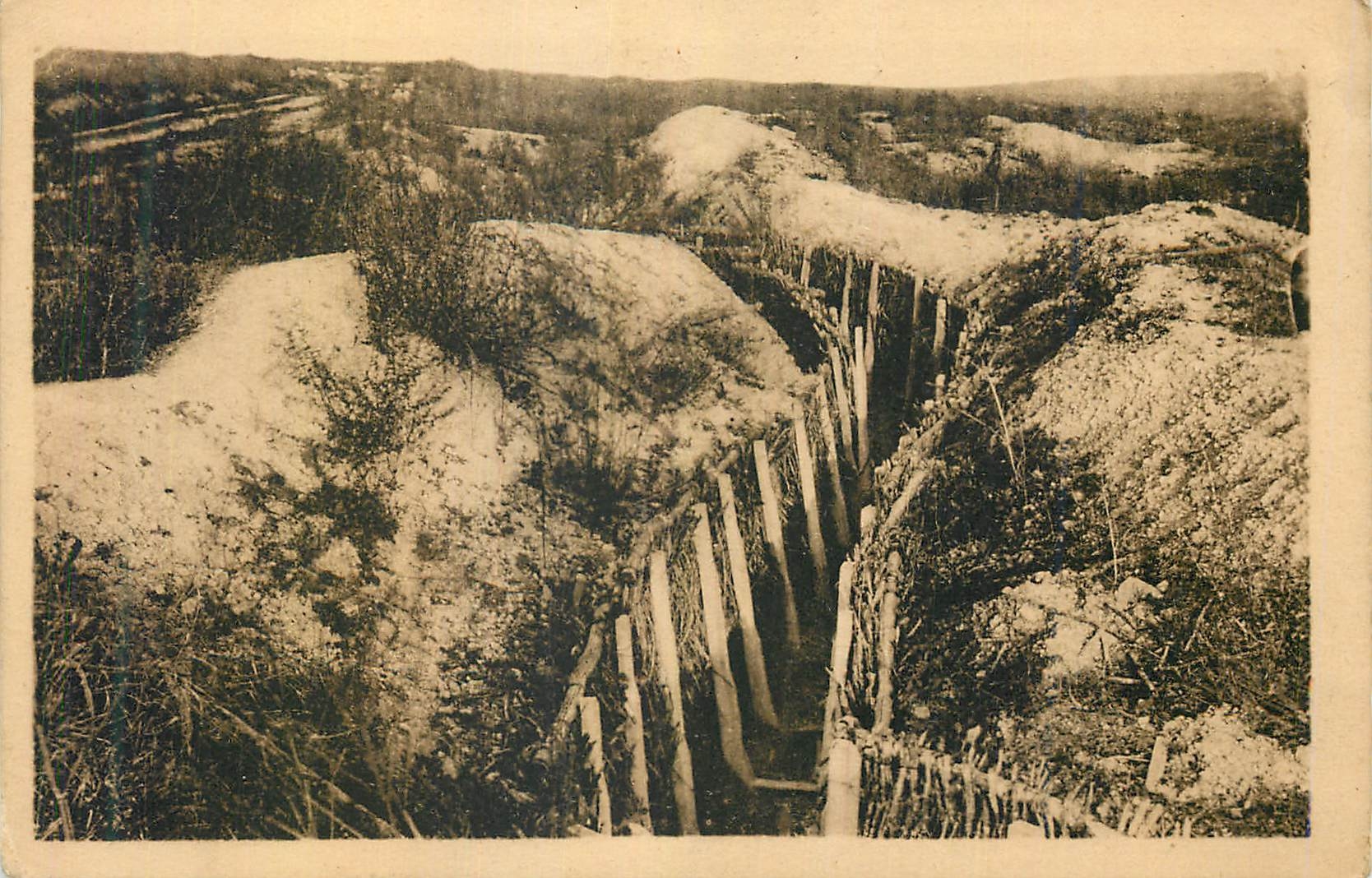Verdun — Gangway führend zum Fort Douaumont — Verdun Edition