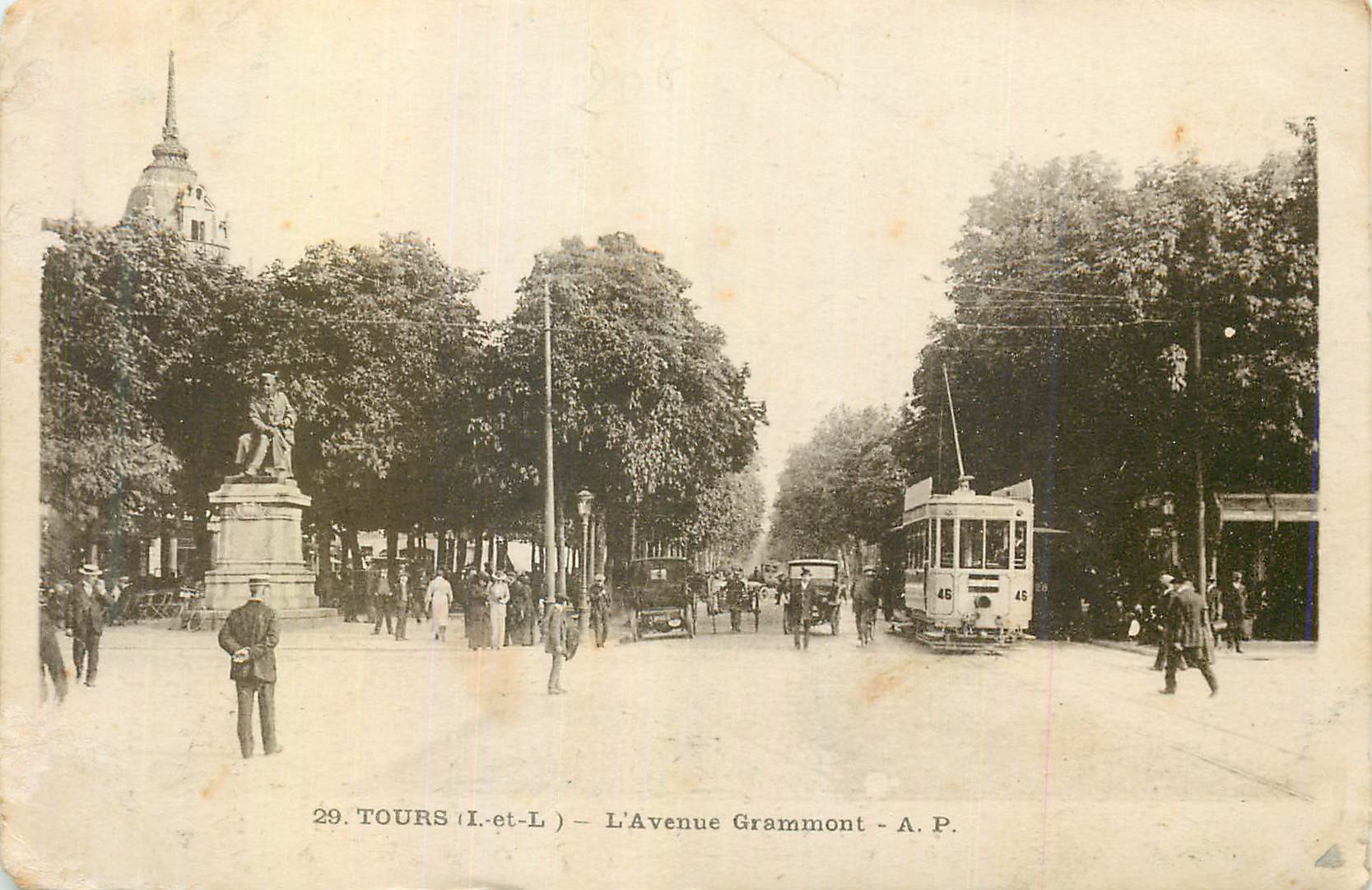 CPA Tours l'Avenue grammont Tramway