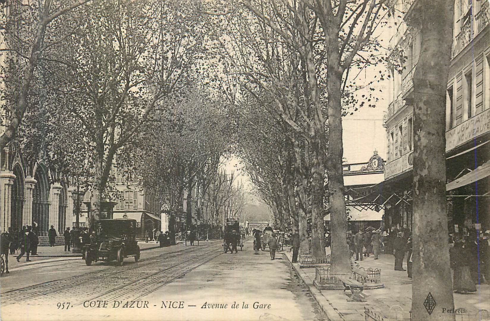 CPA Nice Avenue de la gare Automobile