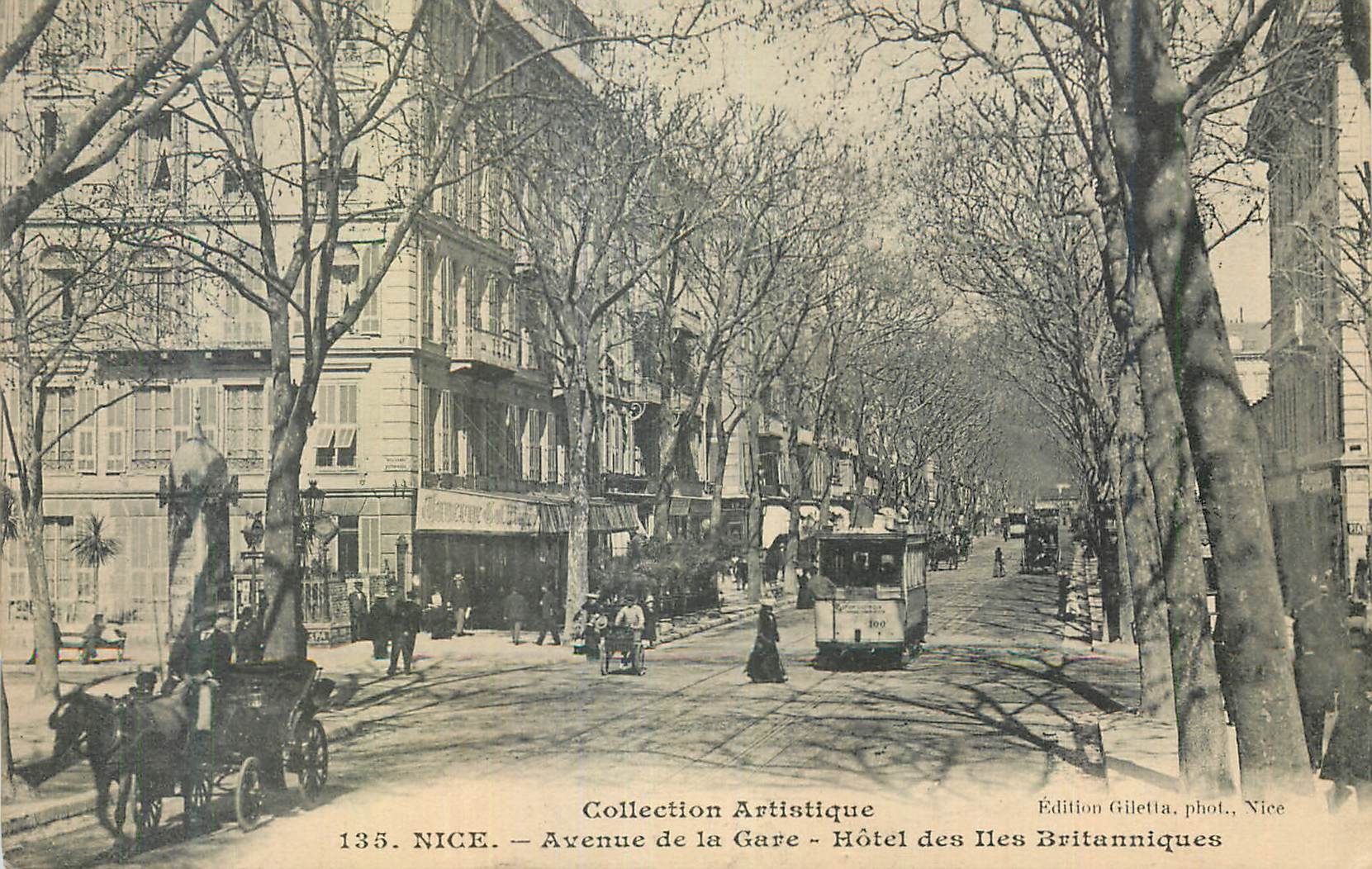 CPA Avenue de la Gare Hotel des Iles Britanniques Tramway