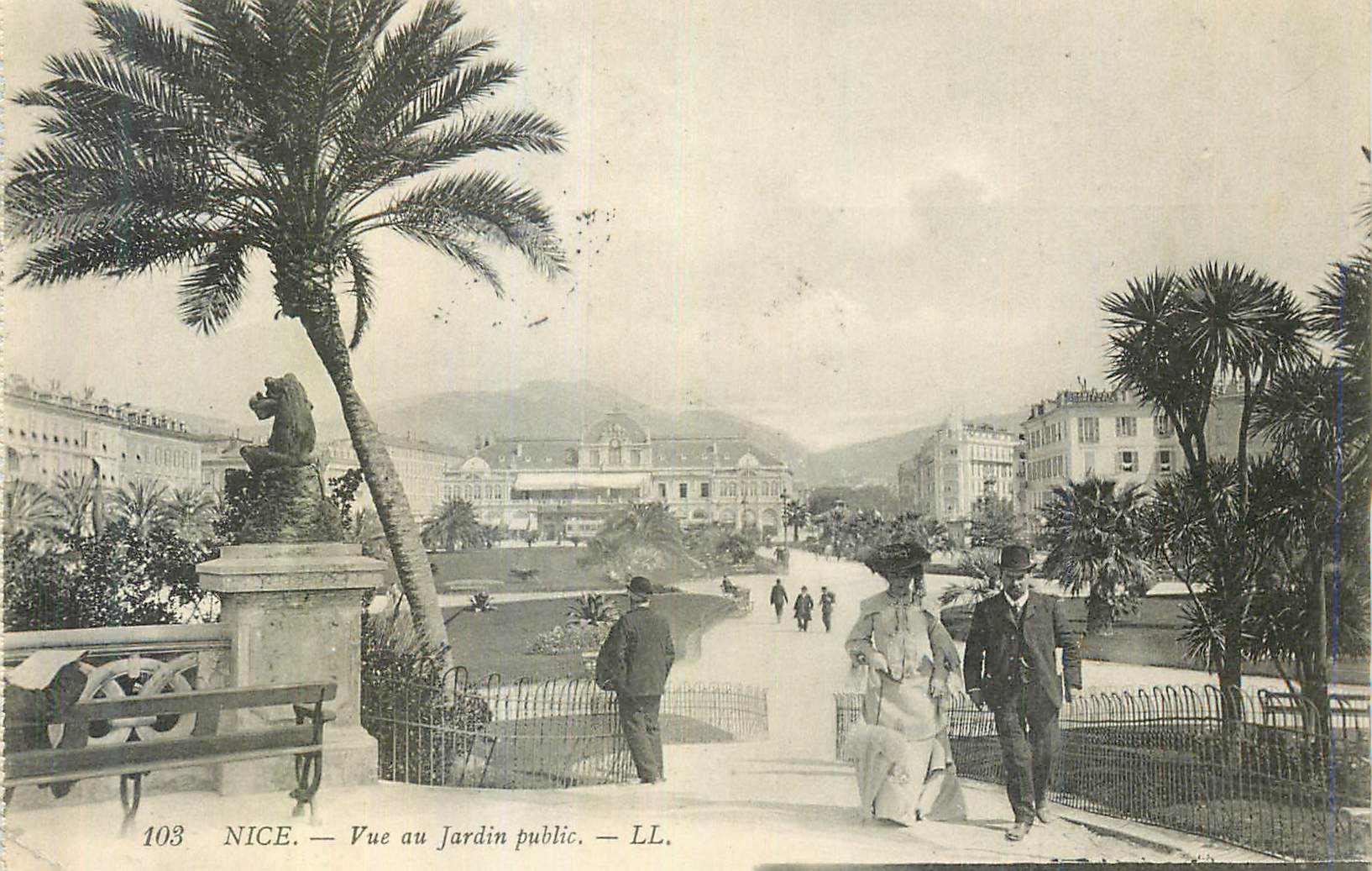 CPA Nice vue du Jardin public