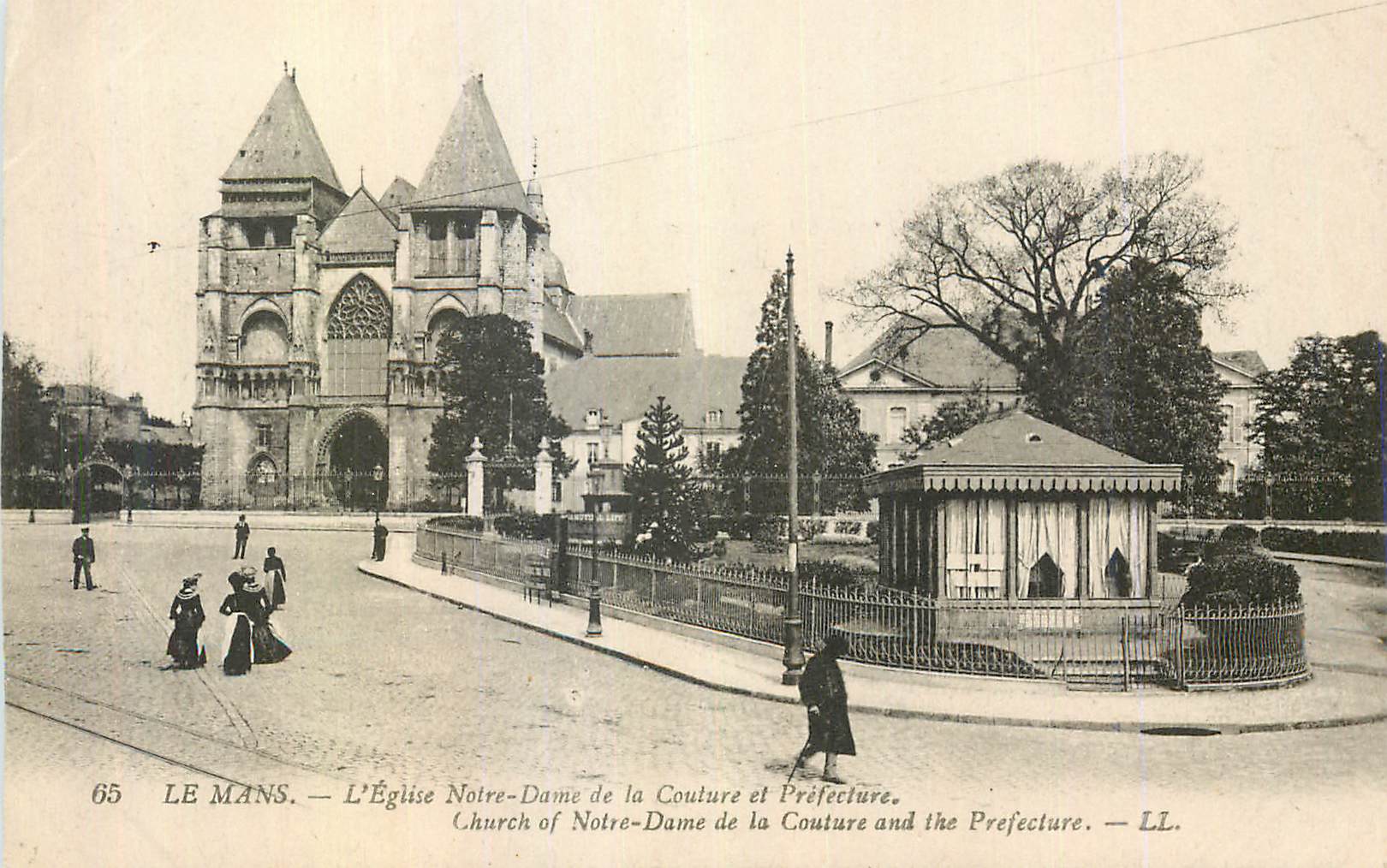 CPA Le Mans l'eglise de Notre Dame de la coulure et prefecture