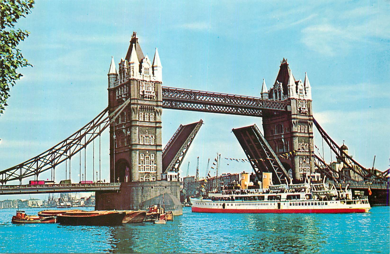 CPM Tower Bridge London Bateau