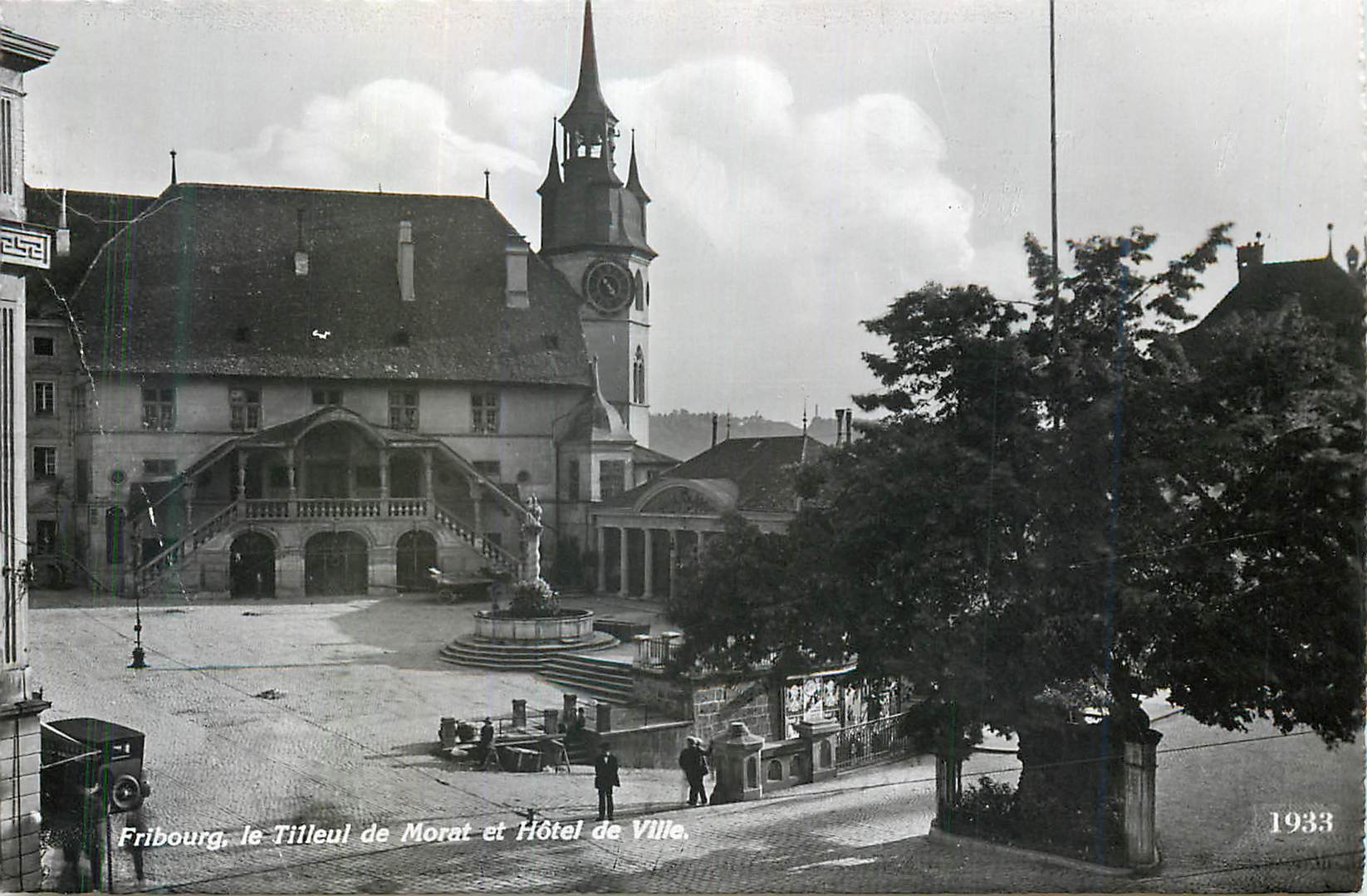 CPM FriBourg le tilleul de Morat et Hotel de Ville