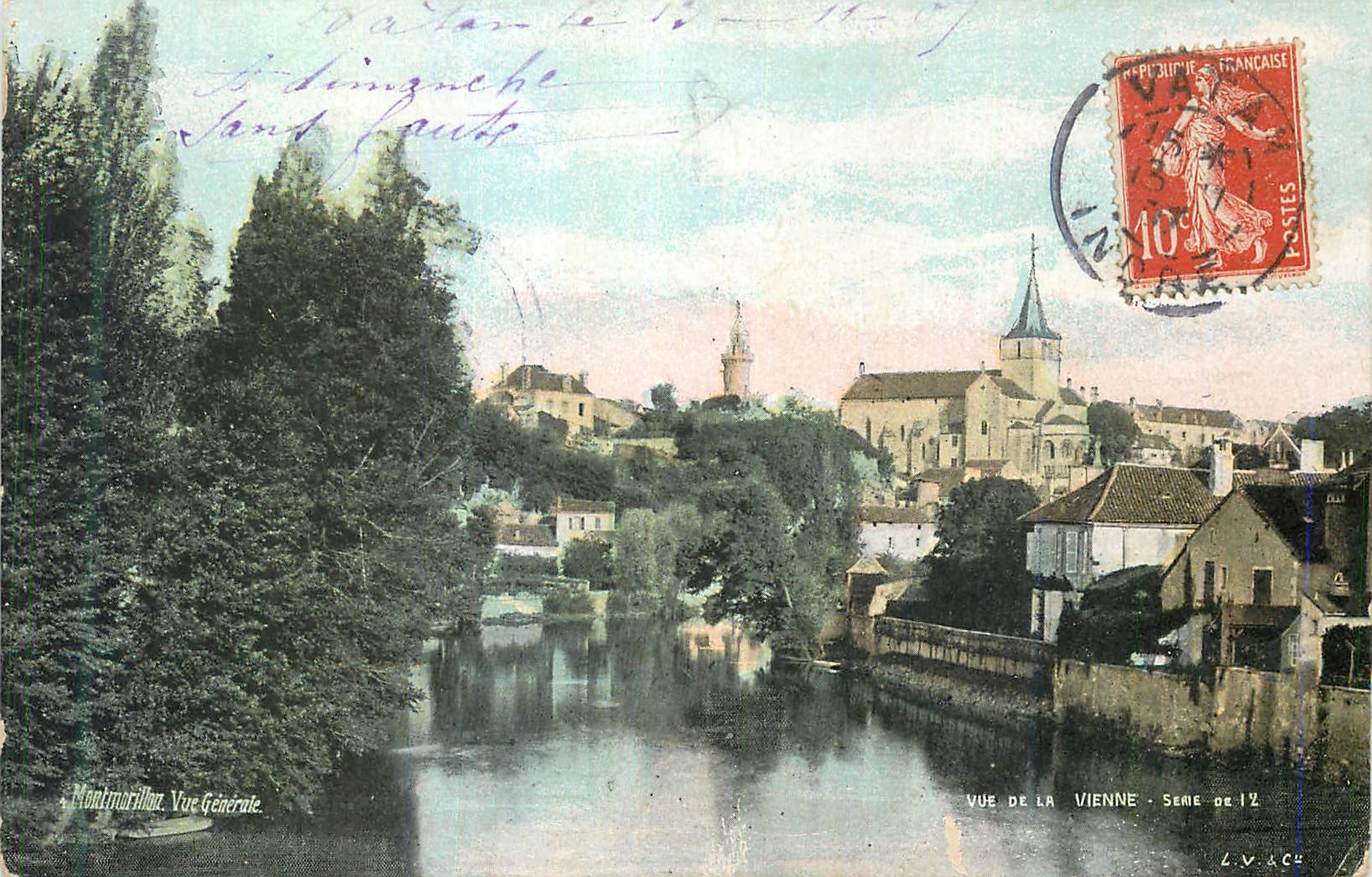 CPA Vue de la Vienne Montmorillon 