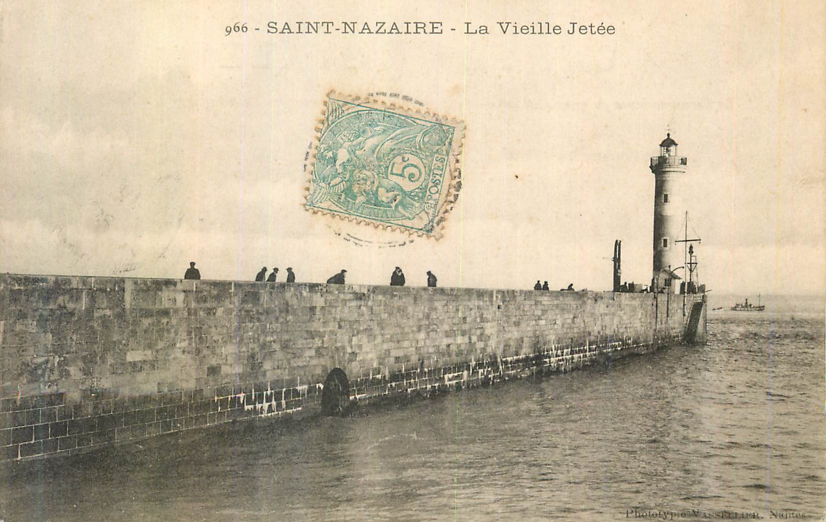 CPA Saint Nazaire La Vieille Jetee Phare